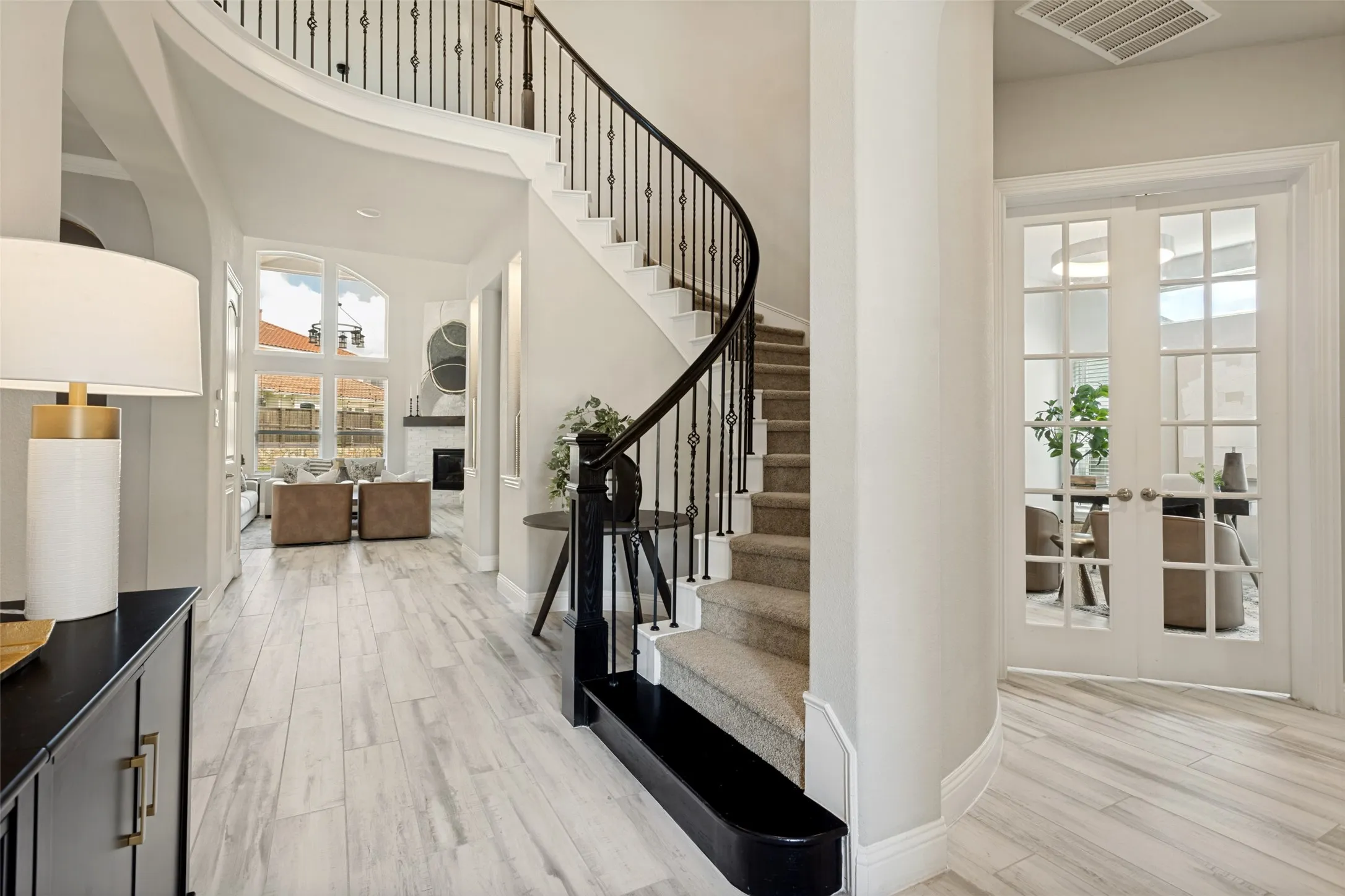 Single Family Residence For Sale in Collin County , 13500 Ponder Lane, Frisco, Texas 75035, 6 Bedroom, 6 Bathroom, 3 Garage spaces, 4,621 Sqft, built in 2018, mls#21385812, Real Estate Agent in Frisco, Homes For Sale in Collin county, Homes For Sale in Frisco, Realtor in Frisco Texas, Real Estate Brokerage Independent Realty Texas, Luminita Cordes Realtor