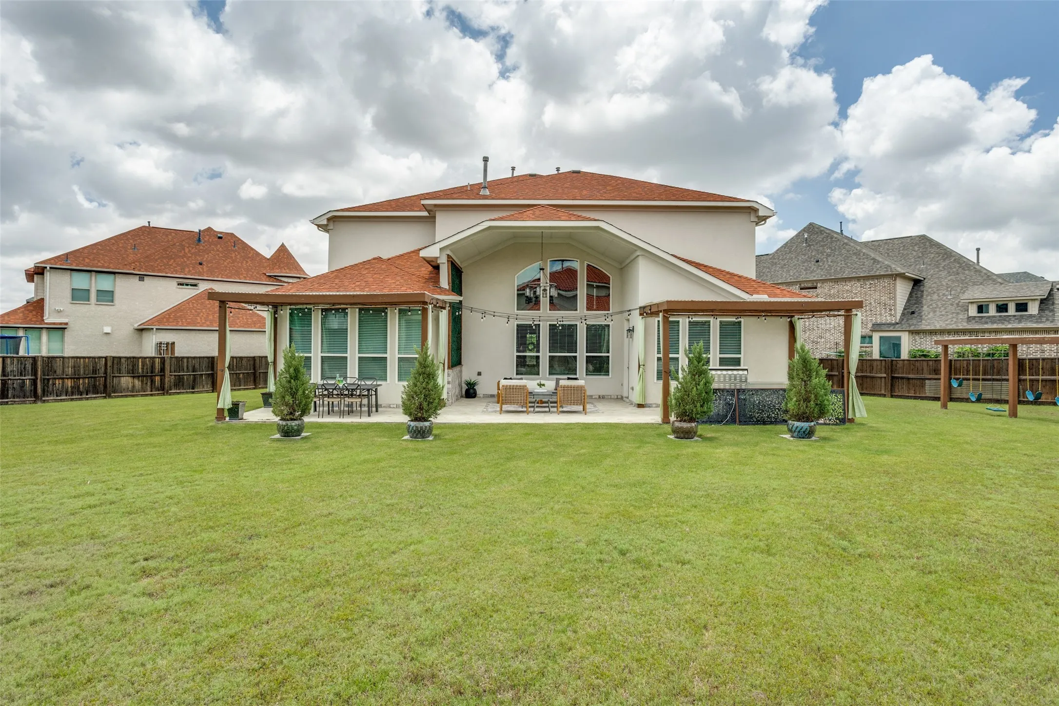 Single Family Residence For Sale in Collin County , 13500 Ponder Lane, Frisco, Texas 75035, 6 Bedroom, 6 Bathroom, 3 Garage spaces, 4,621 Sqft, built in 2018, mls#21385812, Real Estate Agent in Frisco, Homes For Sale in Collin county, Homes For Sale in Frisco, Realtor in Frisco Texas, Real Estate Brokerage Independent Realty Texas, Luminita Cordes Realtor
