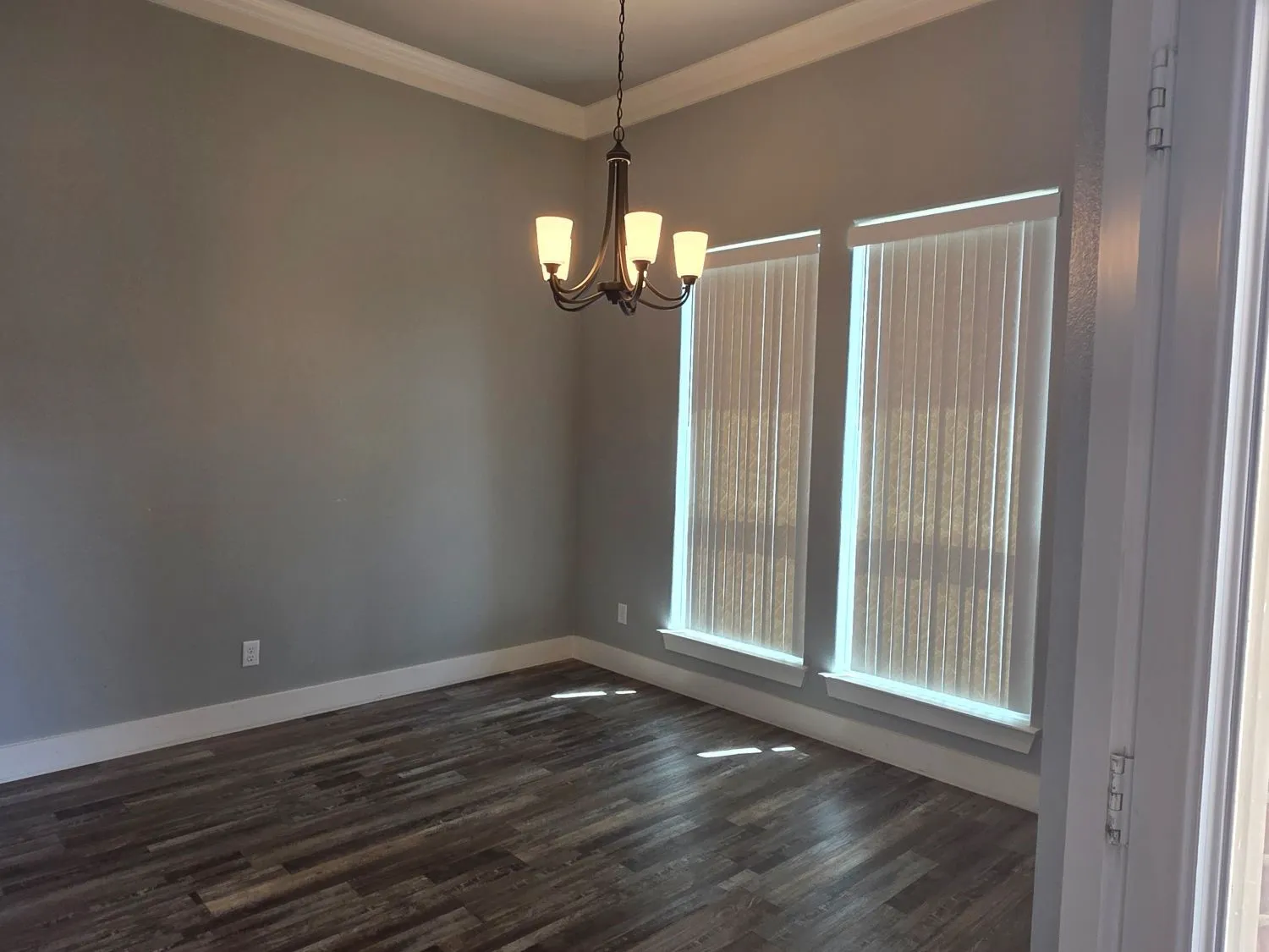 Single Family Residence For Sale in Kaufman County , 906 Stone Meadow Drive, Mabank, Texas 75147, 4 Bedroom, 2 Bathroom, 2 Garage spaces, 1,965 Sqft, built in 2022, mls#21388007, Real Estate Agent in Mabank, Homes For Sale in Kaufman county, Homes For Sale in Mabank, Realtor in Mabank Texas, Real Estate Brokerage Independent Realty Texas, Luminita Cordes Realtor