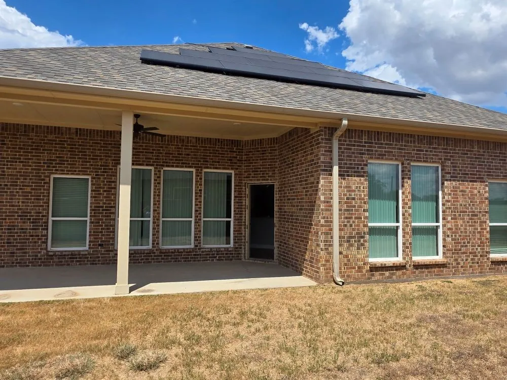 Single Family Residence For Sale in Kaufman County , 906 Stone Meadow Drive, Mabank, Texas 75147, 4 Bedroom, 2 Bathroom, 2 Garage spaces, 1,965 Sqft, built in 2022, mls#21388007, Real Estate Agent in Mabank, Homes For Sale in Kaufman county, Homes For Sale in Mabank, Realtor in Mabank Texas, Real Estate Brokerage Independent Realty Texas, Luminita Cordes Realtor