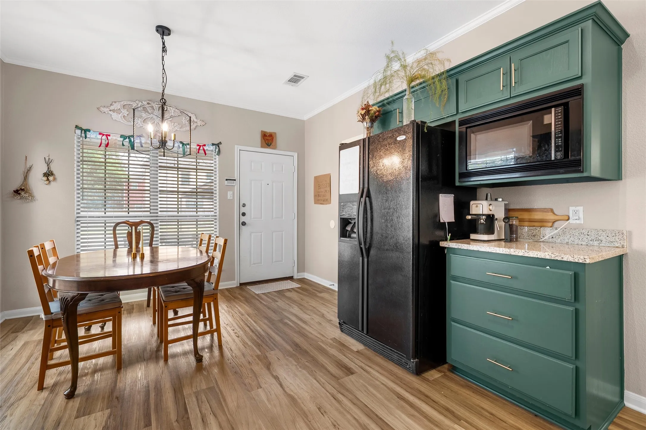 Single Family Residence For Sale in Mc Lennan County , 102 Garden Drive, Waco, Texas 76706, 4 Bedroom, 3 Bathroom, Garage spaces, 1,742 Sqft, built in 2007, mls#21380794, Real Estate Agent in Waco, Homes For Sale in Mc Lennan county, Homes For Sale in Waco, Realtor in Waco Texas, Real Estate Brokerage Independent Realty Texas, Luminita Cordes Realtor