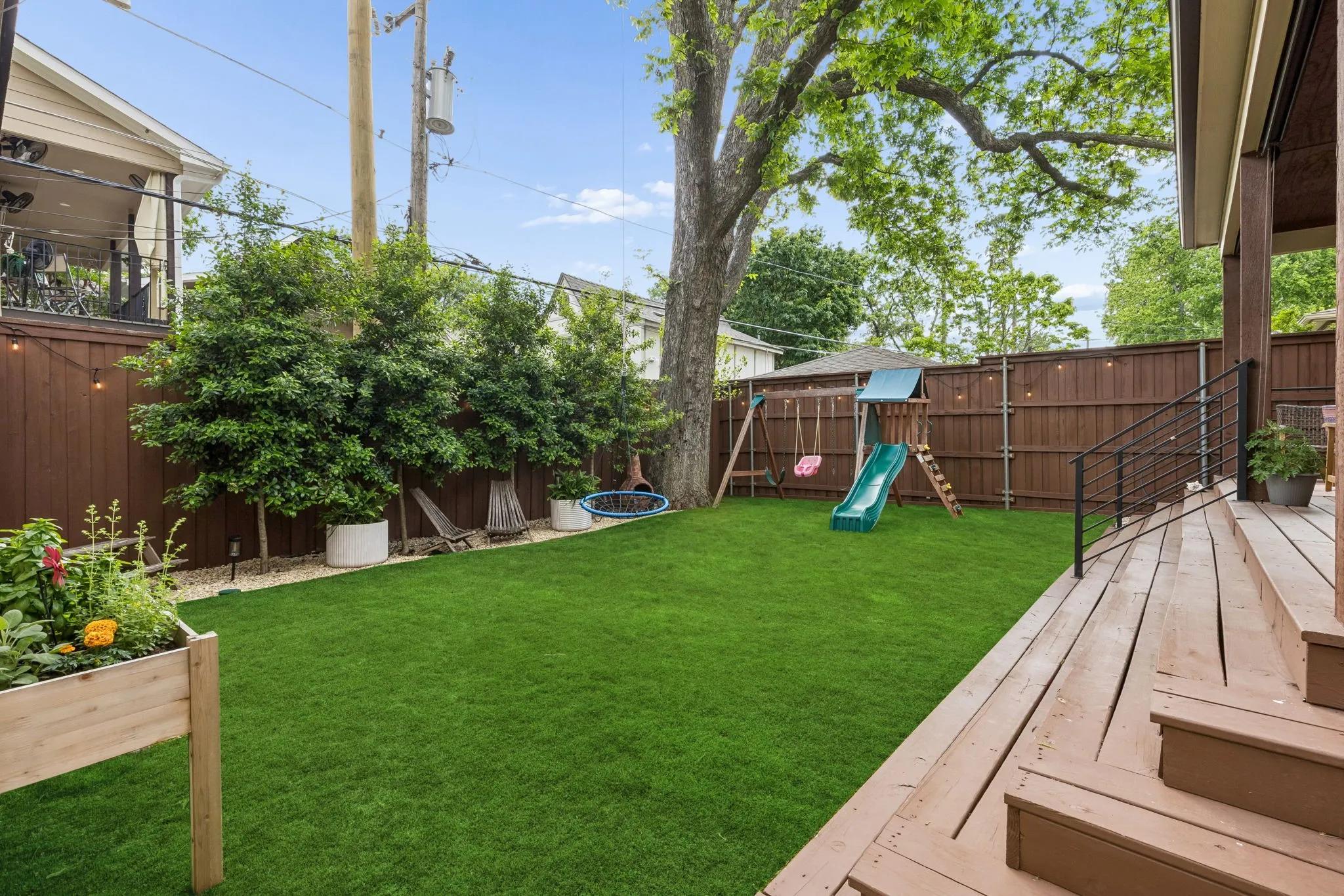 Single Family Residence For Rent in Dallas County , 5526 Mercedes Avenue, Dallas, Texas 75206, 4 Bedroom, 4 Bathroom, 2 Garage spaces, 4,414 Sqft, built in 1930, mls#21388013, Real Estate Agent in Dallas, Homes For Rent in Dallas county, Homes For Rent in Dallas, Realtor in Dallas Texas, Real Estate Brokerage Independent Realty Texas, Luminita Cordes Realtor