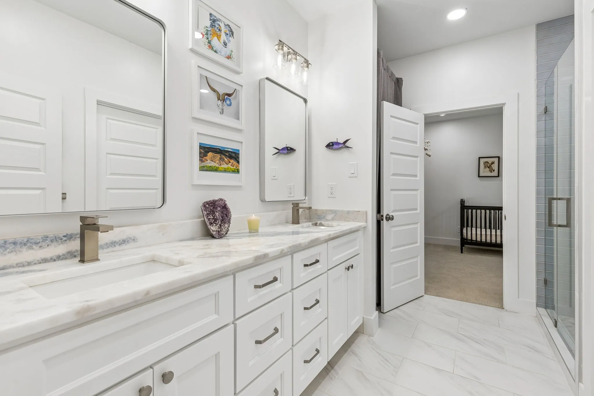 Single Family Residence For Rent in Dallas County , 5526 Mercedes Avenue, Dallas, Texas 75206, 4 Bedroom, 4 Bathroom, 2 Garage spaces, 4,414 Sqft, built in 1930, mls#21388013, Real Estate Agent in Dallas, Homes For Rent in Dallas county, Homes For Rent in Dallas, Realtor in Dallas Texas, Real Estate Brokerage Independent Realty Texas, Luminita Cordes Realtor
