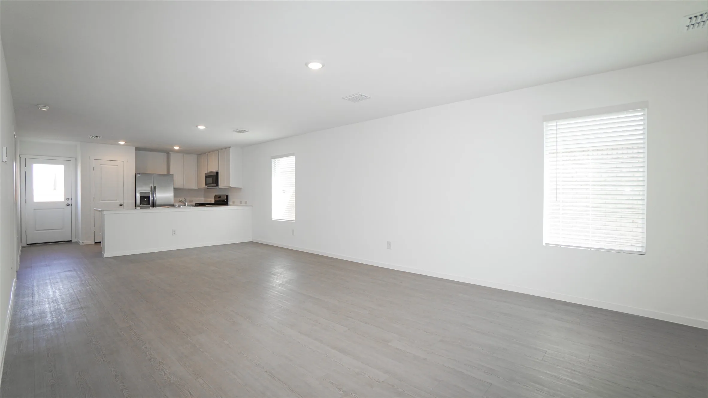 Single Family Residence For Rent in Kaufman County , 1827 Sanderling Street, Forney, Texas 75126, 3 Bedroom, 2 Bathroom, 2 Garage spaces, 1,461 Sqft, built in 2025, mls#21387552, Real Estate Agent in Forney, Homes For Rent in Kaufman county, Homes For Rent in Forney, Realtor in Forney Texas, Real Estate Brokerage Independent Realty Texas, Luminita Cordes Realtor