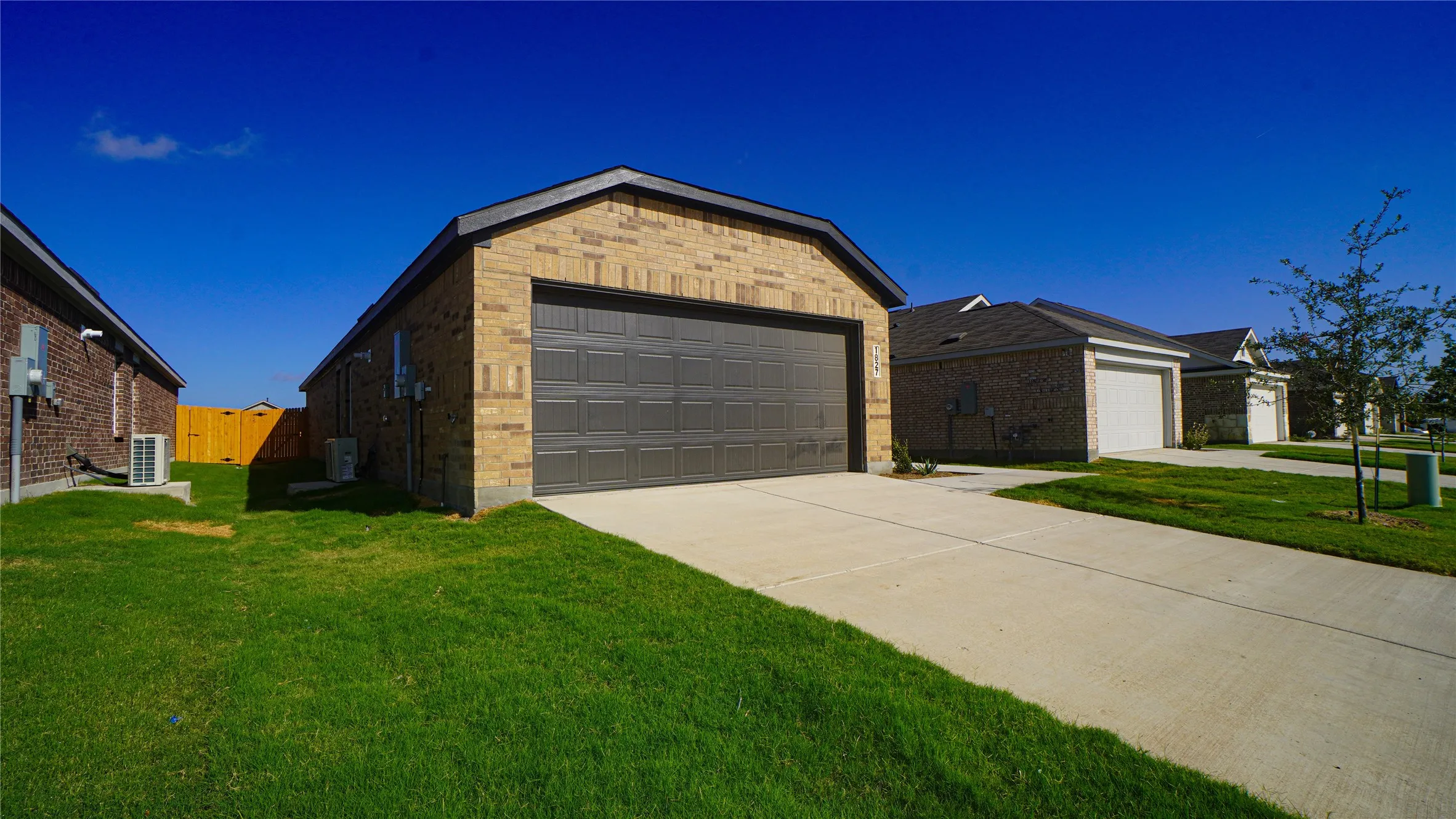 Single Family Residence For Rent in Kaufman County , 1827 Sanderling Street, Forney, Texas 75126, 3 Bedroom, 2 Bathroom, 2 Garage spaces, 1,461 Sqft, built in 2025, mls#21387552, Real Estate Agent in Forney, Homes For Rent in Kaufman county, Homes For Rent in Forney, Realtor in Forney Texas, Real Estate Brokerage Independent Realty Texas, Luminita Cordes Realtor