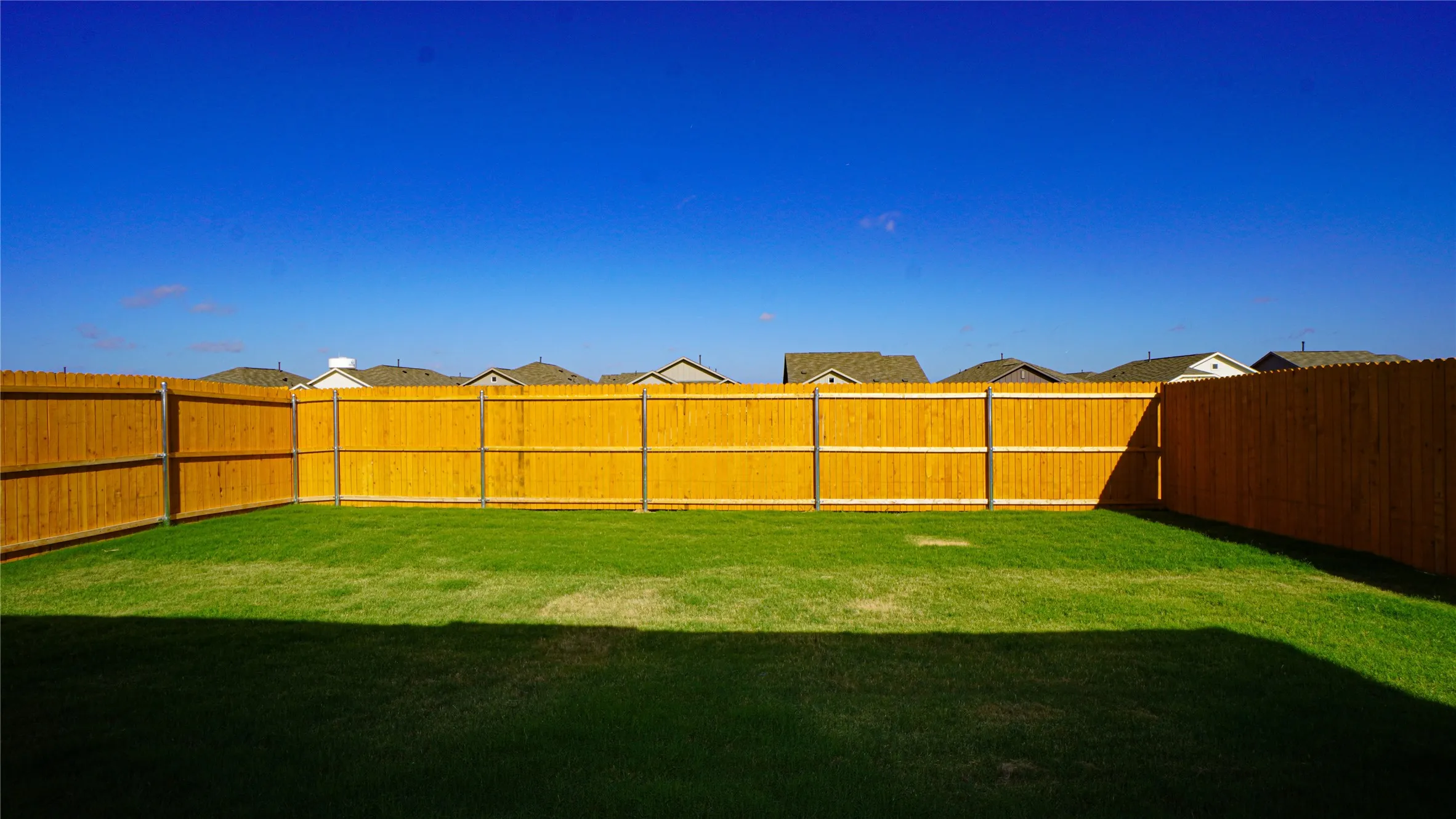 Single Family Residence For Rent in Kaufman County , 1827 Sanderling Street, Forney, Texas 75126, 3 Bedroom, 2 Bathroom, 2 Garage spaces, 1,461 Sqft, built in 2025, mls#21387552, Real Estate Agent in Forney, Homes For Rent in Kaufman county, Homes For Rent in Forney, Realtor in Forney Texas, Real Estate Brokerage Independent Realty Texas, Luminita Cordes Realtor