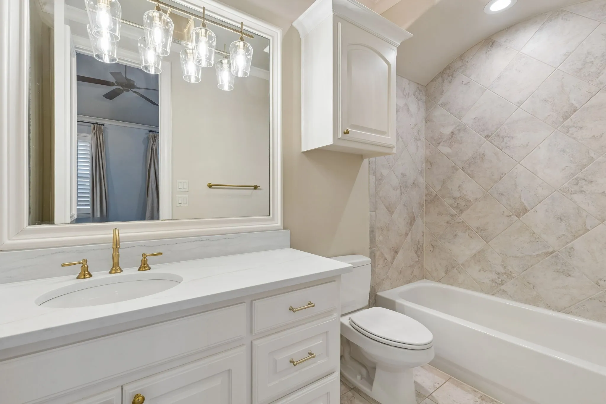 Single Family Residence For Sale in Tarrant County , 6900 Rockingham Court, Colleyville, Texas 76034, 6 Bedroom, 9 Bathroom, 4 Garage spaces, 10,026 Sqft, built in 2008, mls#21372196, Real Estate Agent in Colleyville, Homes For Sale in Tarrant county, Homes For Sale in Colleyville, Realtor in Colleyville Texas, Real Estate Brokerage Independent Realty Texas, Luminita Cordes Realtor