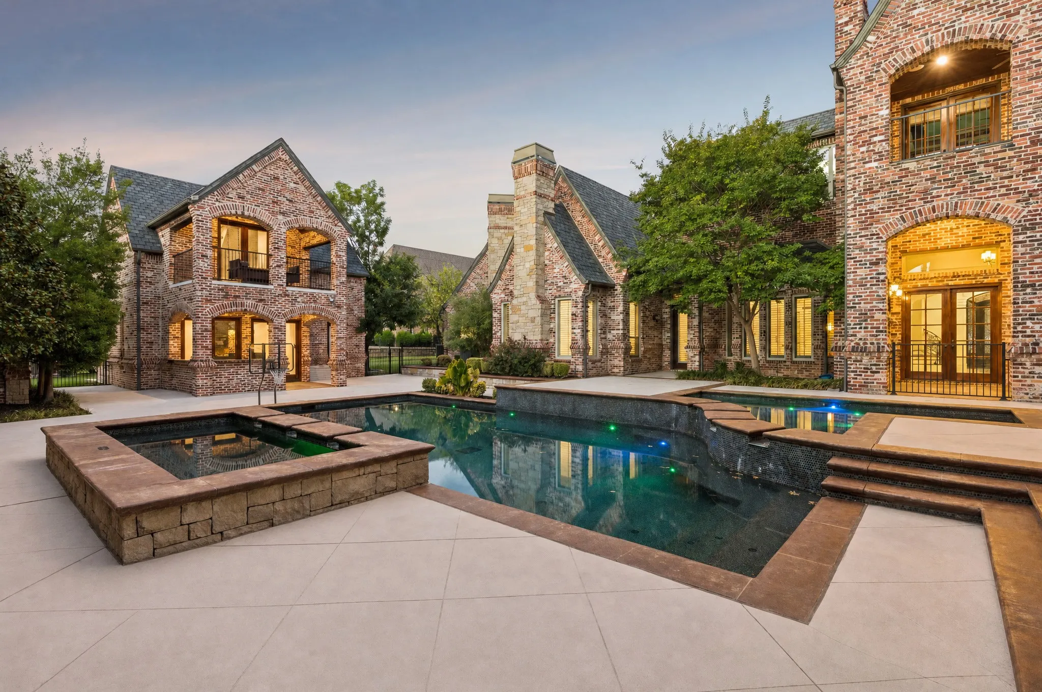Single Family Residence For Sale in Tarrant County , 6900 Rockingham Court, Colleyville, Texas 76034, 6 Bedroom, 9 Bathroom, 4 Garage spaces, 10,026 Sqft, built in 2008, mls#21372196, Real Estate Agent in Colleyville, Homes For Sale in Tarrant county, Homes For Sale in Colleyville, Realtor in Colleyville Texas, Real Estate Brokerage Independent Realty Texas, Luminita Cordes Realtor