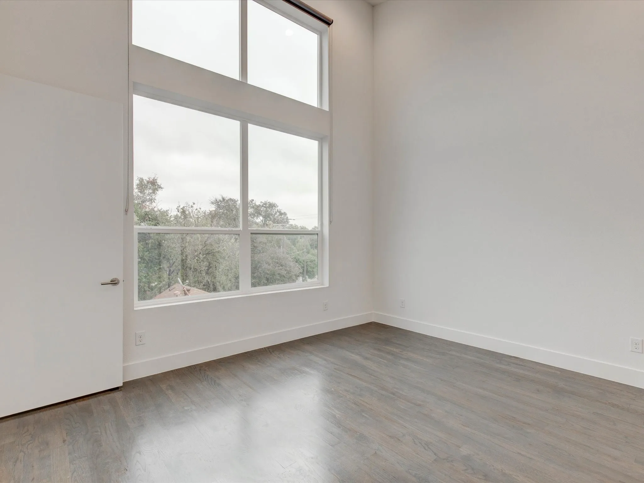 Townhouse For Rent in Dallas County , 5923 Lindell Avenue 105, Dallas, Texas 75206, 2 Bedroom, 3 Bathroom, 2 Garage spaces, 1,950 Sqft, built in 2022, mls#21388026, Real Estate Agent in Dallas, Homes For Rent in Dallas county, Homes For Rent in Dallas, Realtor in Dallas Texas, Real Estate Brokerage Independent Realty Texas, Luminita Cordes Realtor