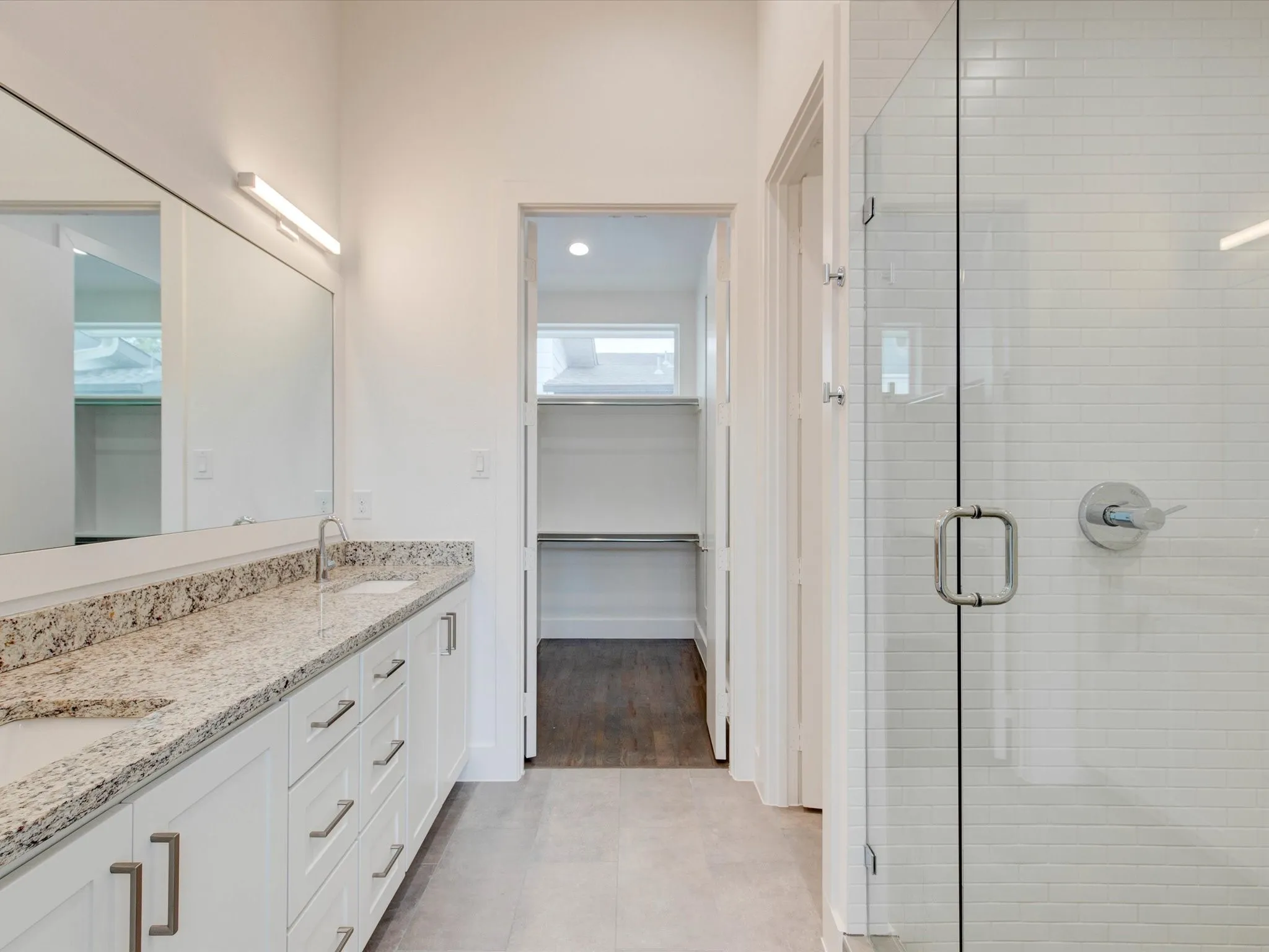 Townhouse For Rent in Dallas County , 5923 Lindell Avenue 105, Dallas, Texas 75206, 2 Bedroom, 3 Bathroom, 2 Garage spaces, 1,950 Sqft, built in 2022, mls#21388026, Real Estate Agent in Dallas, Homes For Rent in Dallas county, Homes For Rent in Dallas, Realtor in Dallas Texas, Real Estate Brokerage Independent Realty Texas, Luminita Cordes Realtor