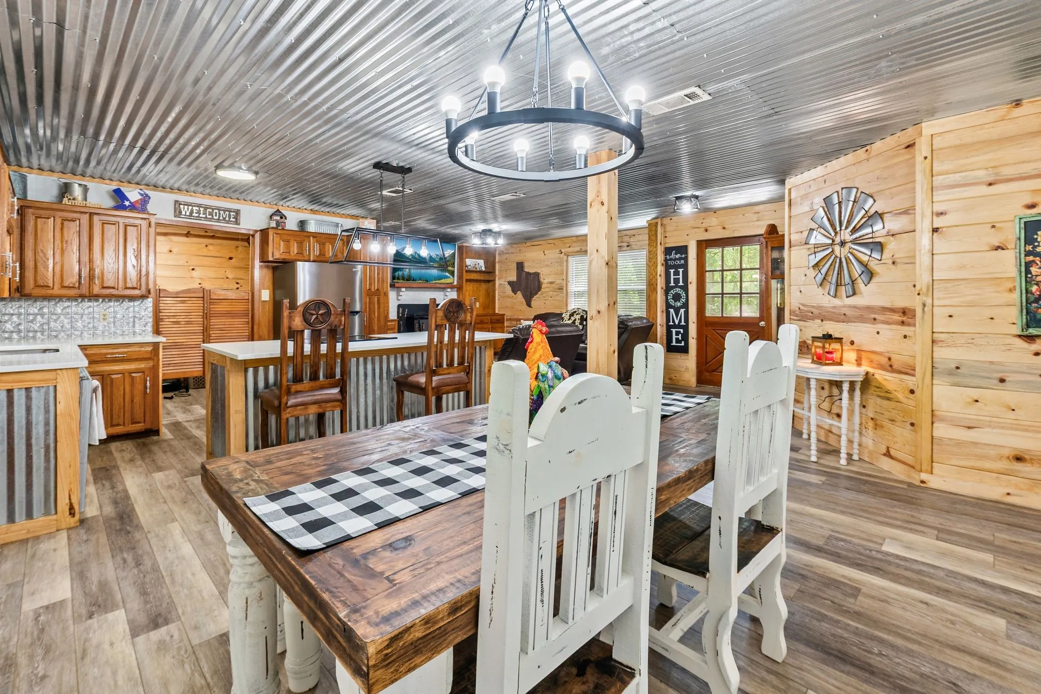Single Family Residence For Sale in Hunt County , 7478 County Road 1020, Wolfe City, Texas 75496, 3 Bedroom, 2 Bathroom, 2 Garage spaces, 1,740 Sqft, built in 1978, mls#21388021, Real Estate Agent in Wolfe City, Homes For Sale in Hunt county, Homes For Sale in Wolfe City, Realtor in Wolfe City Texas, Real Estate Brokerage Independent Realty Texas, Luminita Cordes Realtor