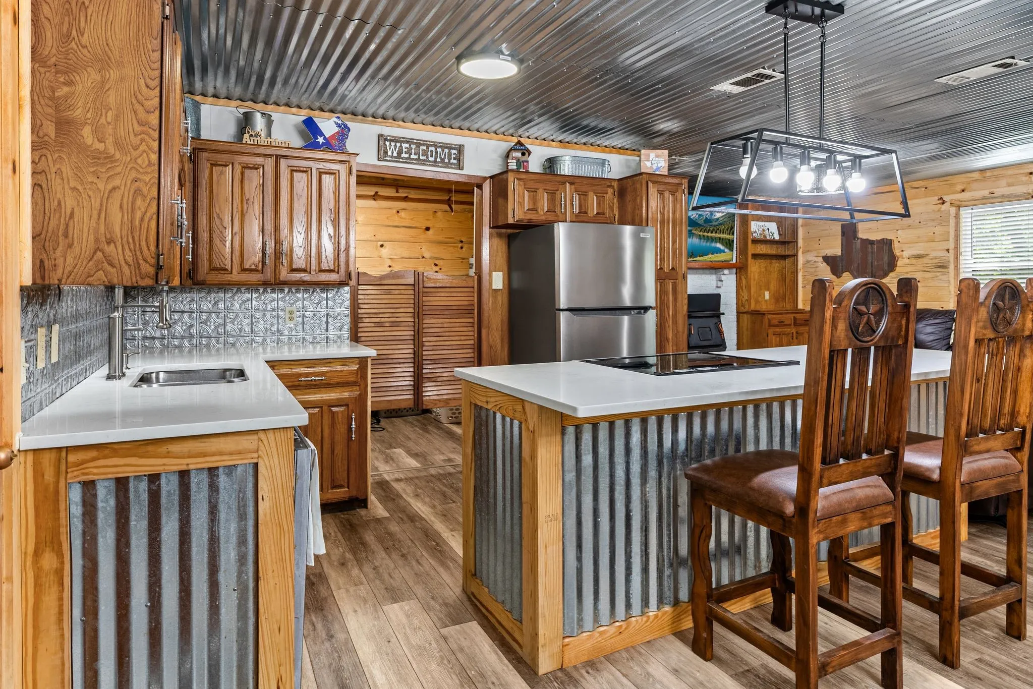Single Family Residence For Sale in Hunt County , 7478 County Road 1020, Wolfe City, Texas 75496, 3 Bedroom, 2 Bathroom, 2 Garage spaces, 1,740 Sqft, built in 1978, mls#21388021, Real Estate Agent in Wolfe City, Homes For Sale in Hunt county, Homes For Sale in Wolfe City, Realtor in Wolfe City Texas, Real Estate Brokerage Independent Realty Texas, Luminita Cordes Realtor
