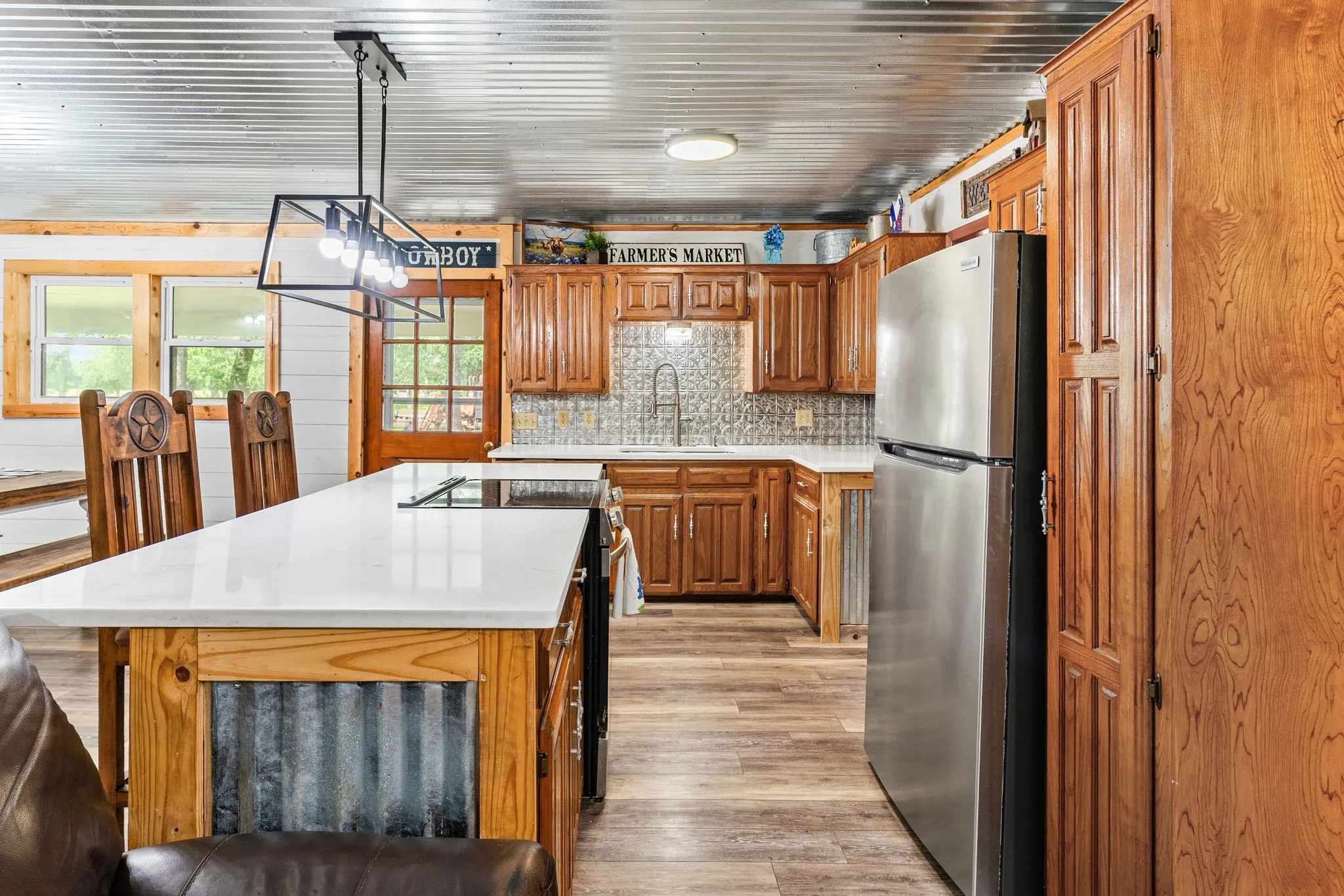 Single Family Residence For Sale in Hunt County , 7478 County Road 1020, Wolfe City, Texas 75496, 3 Bedroom, 2 Bathroom, 2 Garage spaces, 1,740 Sqft, built in 1978, mls#21388021, Real Estate Agent in Wolfe City, Homes For Sale in Hunt county, Homes For Sale in Wolfe City, Realtor in Wolfe City Texas, Real Estate Brokerage Independent Realty Texas, Luminita Cordes Realtor