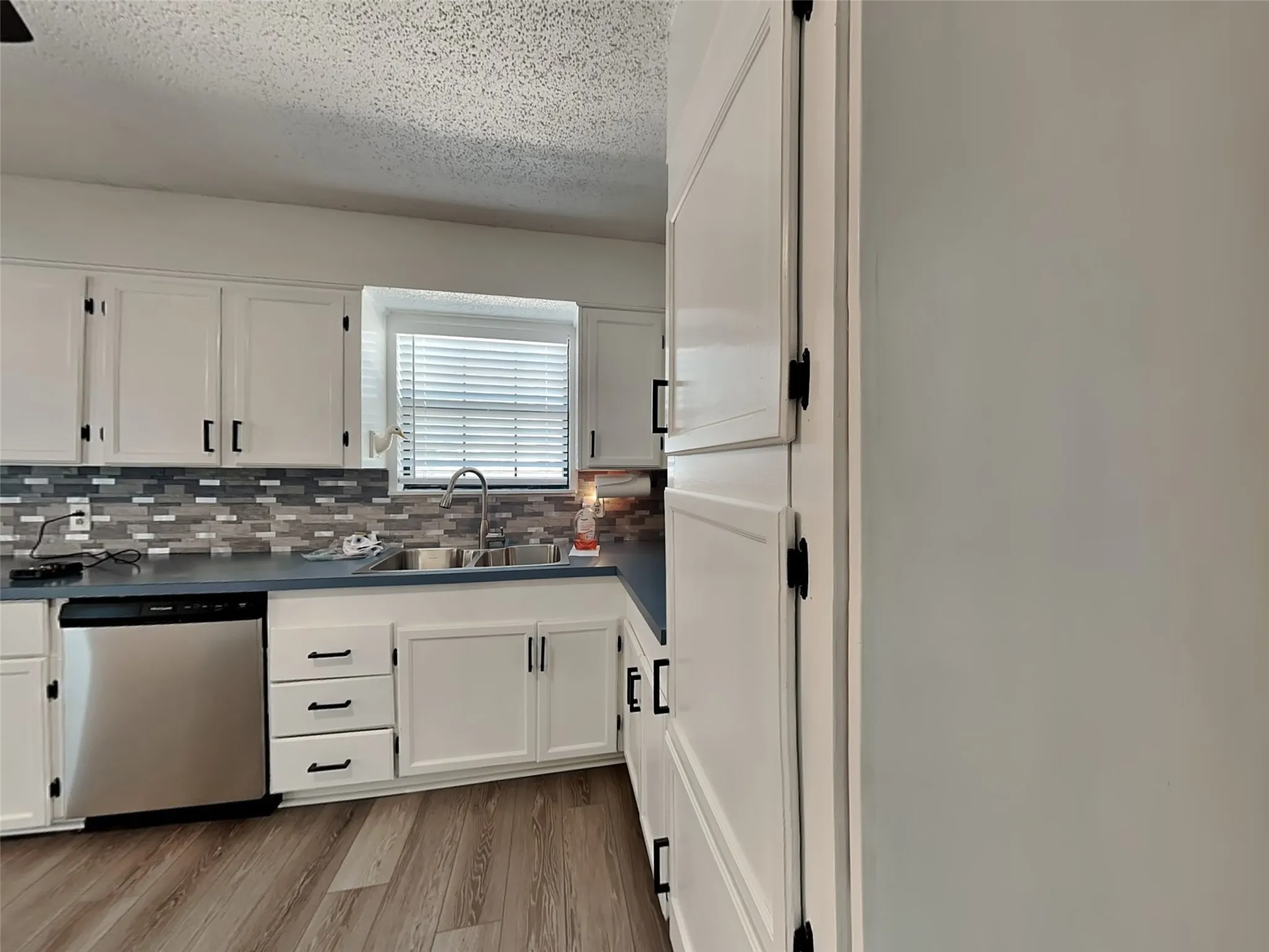 Single Family Residence For Rent in Tarrant County , 3925 Rusty Dell Street, Haltom City, Texas 76111, 2 Bedroom, 1 Bathroom, Garage spaces, 1,152 Sqft, built in 1955, mls#21387020, Real Estate Agent in Haltom City, Homes For Rent in Tarrant county, Homes For Rent in Haltom City, Realtor in Haltom City Texas, Real Estate Brokerage Independent Realty Texas, Luminita Cordes Realtor