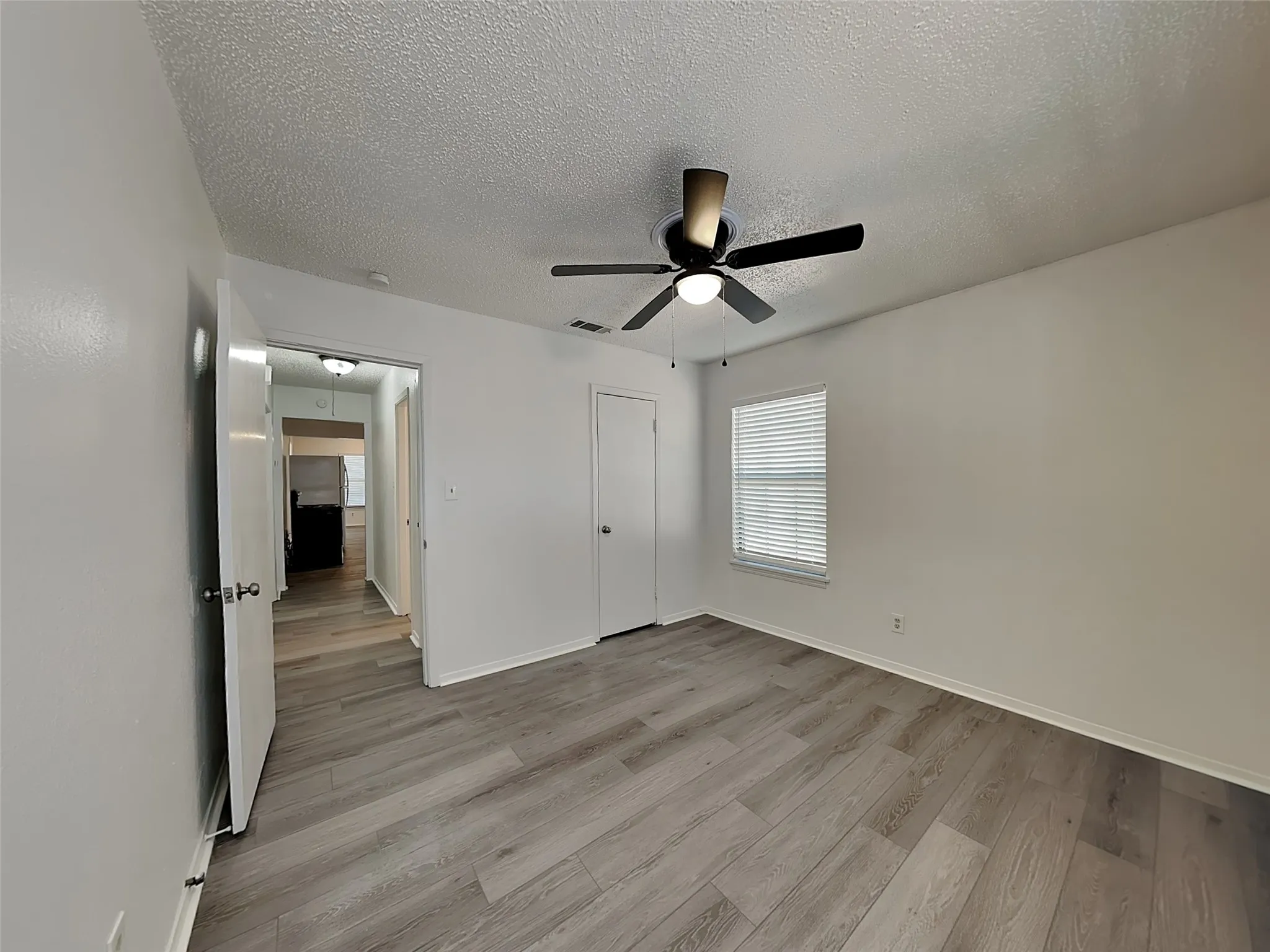 Single Family Residence For Rent in Tarrant County , 3925 Rusty Dell Street, Haltom City, Texas 76111, 2 Bedroom, 1 Bathroom, Garage spaces, 1,152 Sqft, built in 1955, mls#21387020, Real Estate Agent in Haltom City, Homes For Rent in Tarrant county, Homes For Rent in Haltom City, Realtor in Haltom City Texas, Real Estate Brokerage Independent Realty Texas, Luminita Cordes Realtor