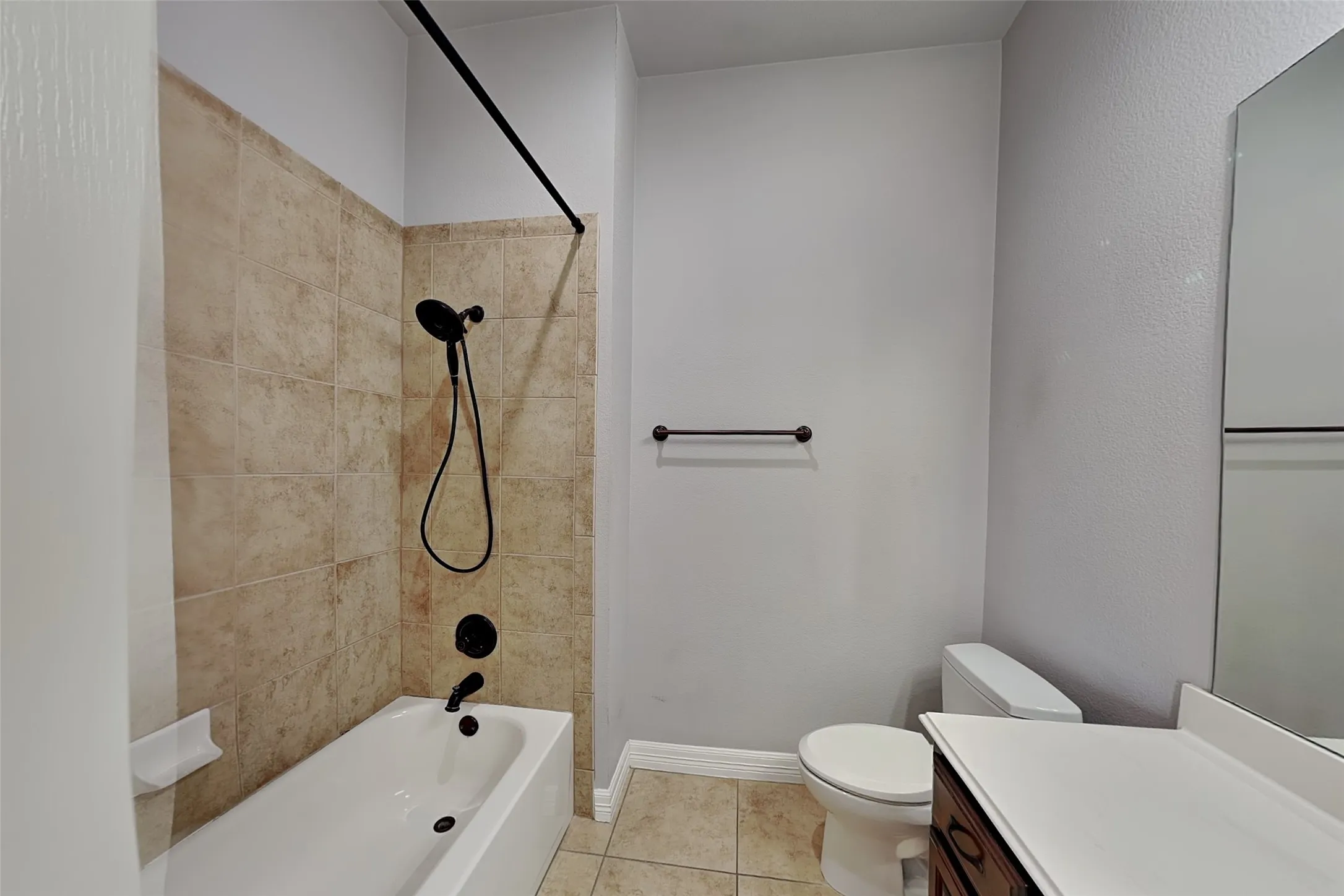 Single Family Residence For Rent in Parker County , 601 Green Pointe Drive, Hudson Oaks, Texas 76087, 4 Bedroom, 2 Bathroom, 2 Garage spaces, 2,384 Sqft, built in 2008, mls#21386979, Real Estate Agent in Hudson Oaks, Homes For Rent in Parker county, Homes For Rent in Hudson Oaks, Realtor in Hudson Oaks Texas, Real Estate Brokerage Independent Realty Texas, Luminita Cordes Realtor