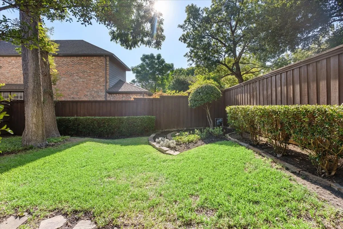 Single Family Residence For Sale in Collin County , 1405 Rollins Drive, Allen, Texas 75013, 4 Bedroom, 4 Bathroom, 2 Garage spaces, 3,557 Sqft, built in 1997, mls#21388016, Real Estate Agent in Allen, Homes For Sale in Collin county, Homes For Sale in Allen, Realtor in Allen Texas, Real Estate Brokerage Independent Realty Texas, Luminita Cordes Realtor