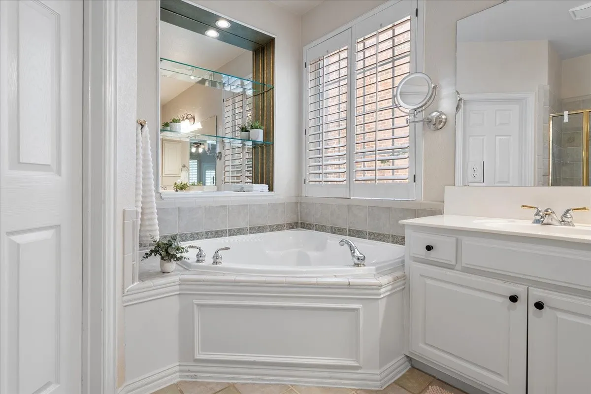 Single Family Residence For Sale in Collin County , 1405 Rollins Drive, Allen, Texas 75013, 4 Bedroom, 4 Bathroom, 2 Garage spaces, 3,557 Sqft, built in 1997, mls#21388016, Real Estate Agent in Allen, Homes For Sale in Collin county, Homes For Sale in Allen, Realtor in Allen Texas, Real Estate Brokerage Independent Realty Texas, Luminita Cordes Realtor