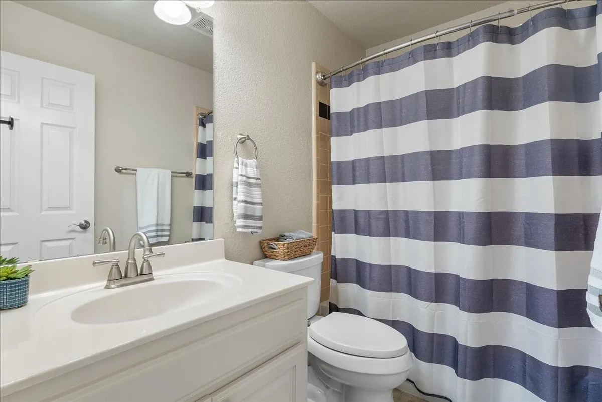 Single Family Residence For Sale in Collin County , 1405 Rollins Drive, Allen, Texas 75013, 4 Bedroom, 4 Bathroom, 2 Garage spaces, 3,557 Sqft, built in 1997, mls#21388016, Real Estate Agent in Allen, Homes For Sale in Collin county, Homes For Sale in Allen, Realtor in Allen Texas, Real Estate Brokerage Independent Realty Texas, Luminita Cordes Realtor