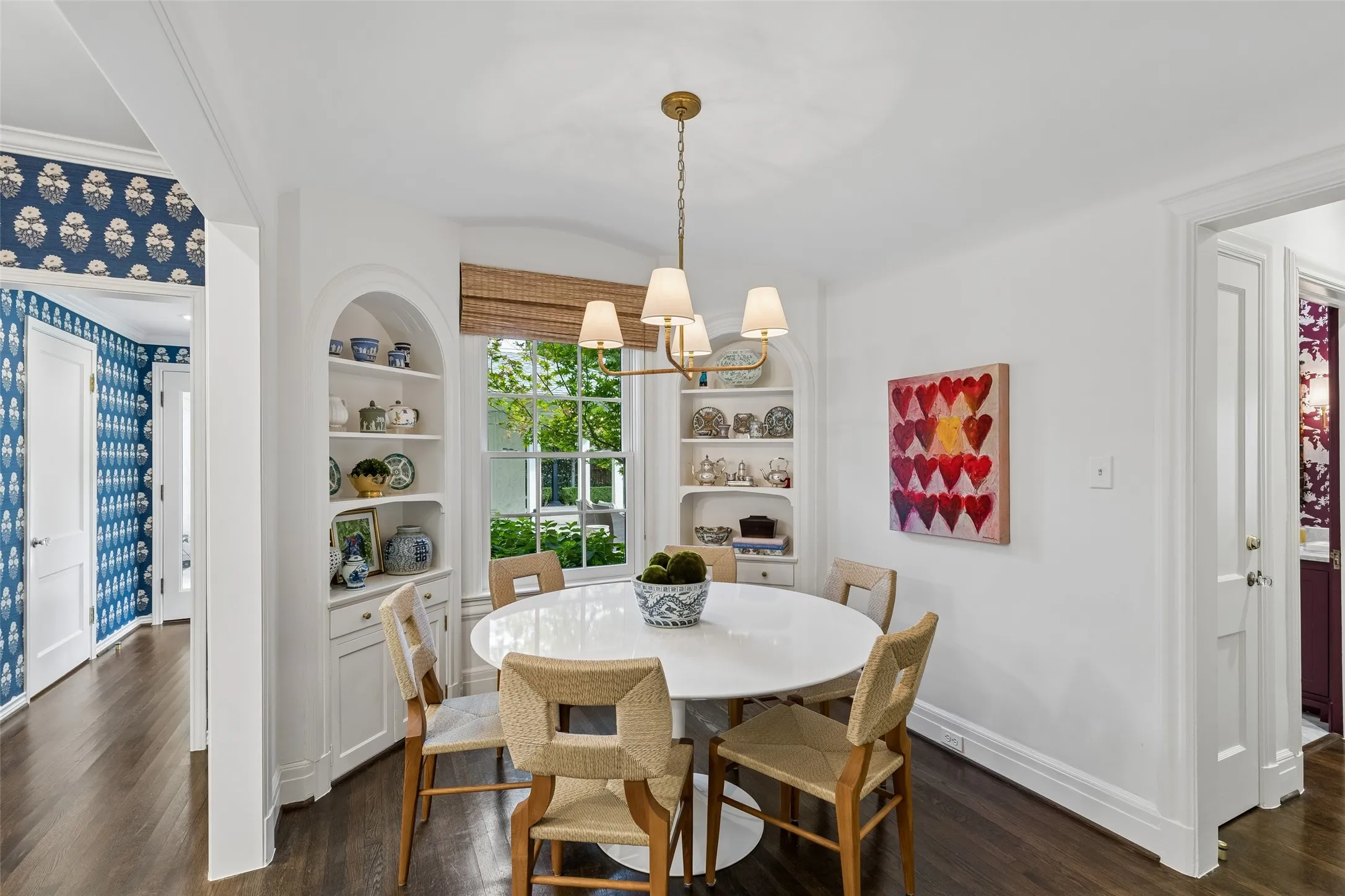 Single Family Residence For Sale in Dallas County , 4336 Edmondson Avenue, Highland Park, Texas 75205, 4 Bedroom, 5 Bathroom, 2 Garage spaces, 3,926 Sqft, built in 1926, mls#21385904, Real Estate Agent in Highland Park, Homes For Sale in Dallas county, Homes For Sale in Highland Park, Realtor in Highland Park Texas, Real Estate Brokerage Independent Realty Texas, Luminita Cordes Realtor