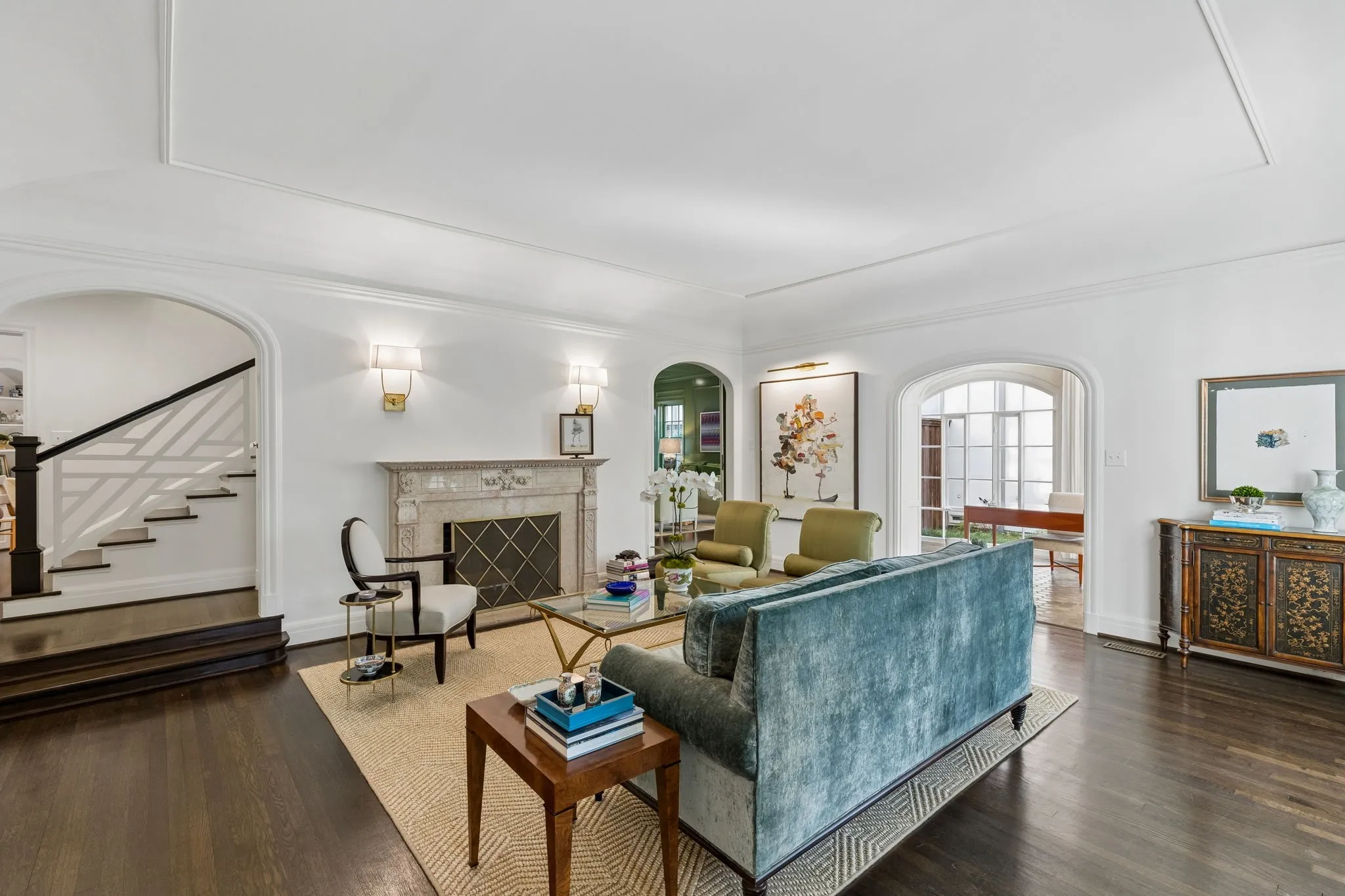 Single Family Residence For Sale in Dallas County , 4336 Edmondson Avenue, Highland Park, Texas 75205, 4 Bedroom, 5 Bathroom, 2 Garage spaces, 3,926 Sqft, built in 1926, mls#21385904, Real Estate Agent in Highland Park, Homes For Sale in Dallas county, Homes For Sale in Highland Park, Realtor in Highland Park Texas, Real Estate Brokerage Independent Realty Texas, Luminita Cordes Realtor