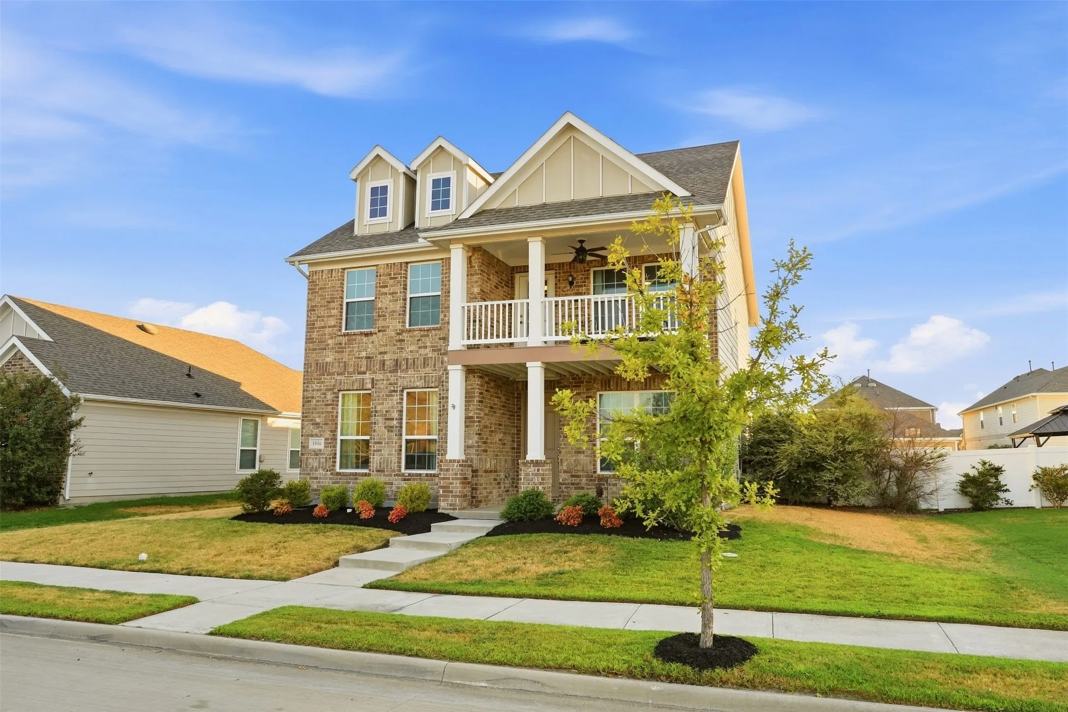 Single Family Residence For Sale in Denton County , 1516 Ellis Lane, Aubrey, Texas 76227, 4 Bedroom, 3 Bathroom, 2 Garage spaces, 2,112 Sqft, built in 2018, mls#21385937, Real Estate Agent in Aubrey, Homes For Sale in Denton county, Homes For Sale in Aubrey, Realtor in Aubrey Texas, Real Estate Brokerage Independent Realty Texas, Luminita Cordes Realtor