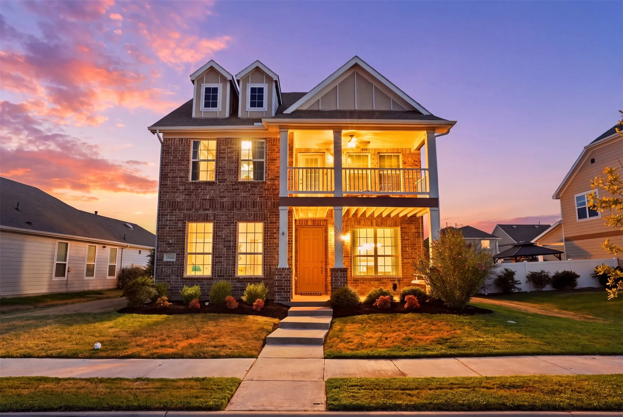 Single Family Residence For Sale in Denton County , 1516 Ellis Lane, Aubrey, Texas 76227, 4 Bedroom, 3 Bathroom, 2 Garage spaces, 2,112 Sqft, built in 2018, mls#21385937, Real Estate Agent in Aubrey, Homes For Sale in Denton county, Homes For Sale in Aubrey, Realtor in Aubrey Texas, Real Estate Brokerage Independent Realty Texas, Luminita Cordes Realtor