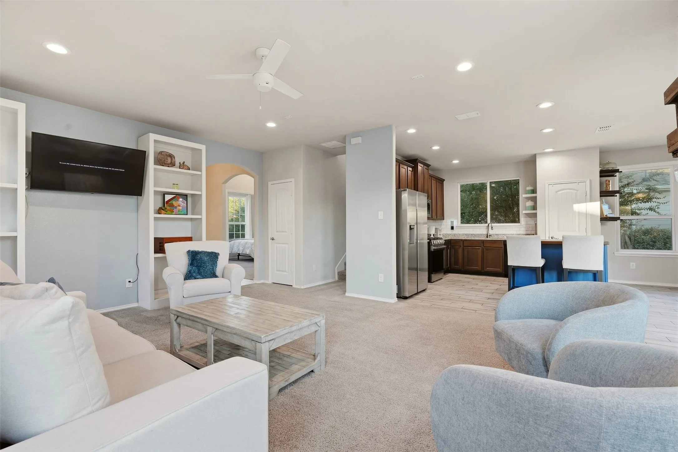 Single Family Residence For Sale in Denton County , 1516 Ellis Lane, Aubrey, Texas 76227, 4 Bedroom, 3 Bathroom, 2 Garage spaces, 2,112 Sqft, built in 2018, mls#21385937, Real Estate Agent in Aubrey, Homes For Sale in Denton county, Homes For Sale in Aubrey, Realtor in Aubrey Texas, Real Estate Brokerage Independent Realty Texas, Luminita Cordes Realtor