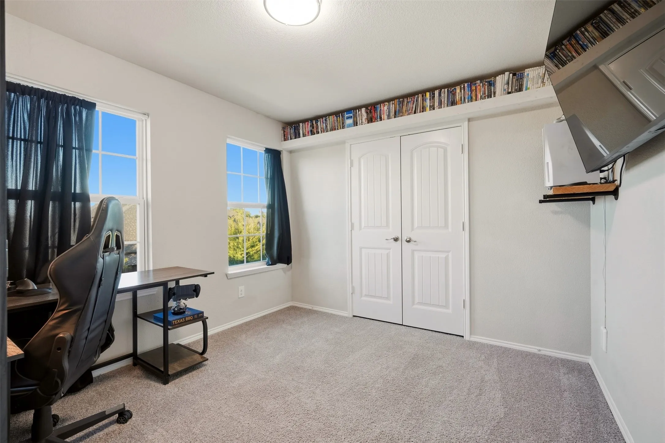 Single Family Residence For Sale in Denton County , 1516 Ellis Lane, Aubrey, Texas 76227, 4 Bedroom, 3 Bathroom, 2 Garage spaces, 2,112 Sqft, built in 2018, mls#21385937, Real Estate Agent in Aubrey, Homes For Sale in Denton county, Homes For Sale in Aubrey, Realtor in Aubrey Texas, Real Estate Brokerage Independent Realty Texas, Luminita Cordes Realtor