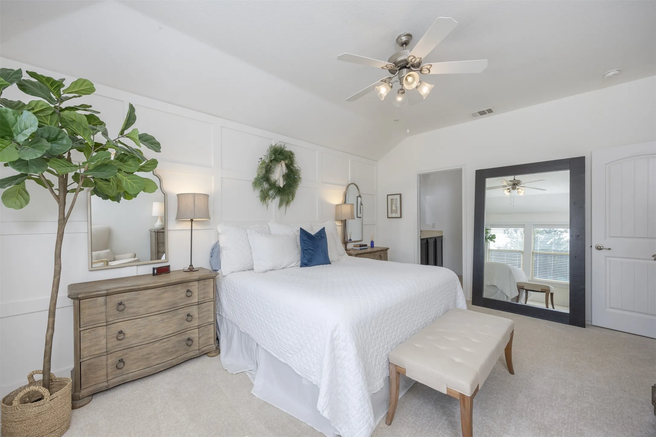 Single Family Residence For Sale in Collin County , 2536 Shooting Star Drive, Mc Kinney, Texas 75071, 3 Bedroom, 2 Bathroom, 2 Garage spaces, 1,873 Sqft, built in 2010, mls#21378800, Real Estate Agent in Mc Kinney, Homes For Sale in Collin county, Homes For Sale in Mc Kinney, Realtor in Mc Kinney Texas, Real Estate Brokerage Independent Realty Texas, Luminita Cordes Realtor