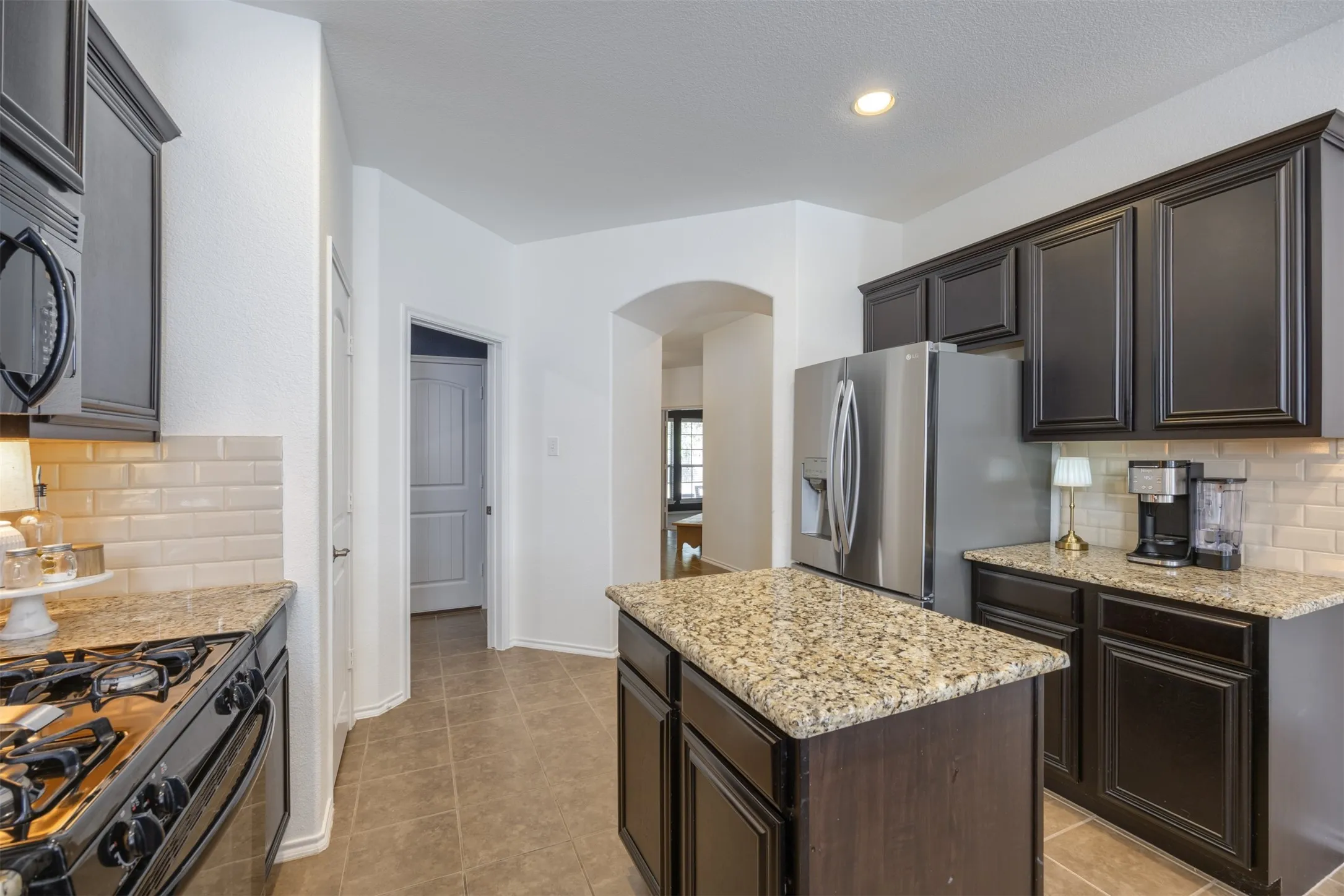 Single Family Residence For Sale in Collin County , 2536 Shooting Star Drive, Mc Kinney, Texas 75071, 3 Bedroom, 2 Bathroom, 2 Garage spaces, 1,873 Sqft, built in 2010, mls#21378800, Real Estate Agent in Mc Kinney, Homes For Sale in Collin county, Homes For Sale in Mc Kinney, Realtor in Mc Kinney Texas, Real Estate Brokerage Independent Realty Texas, Luminita Cordes Realtor