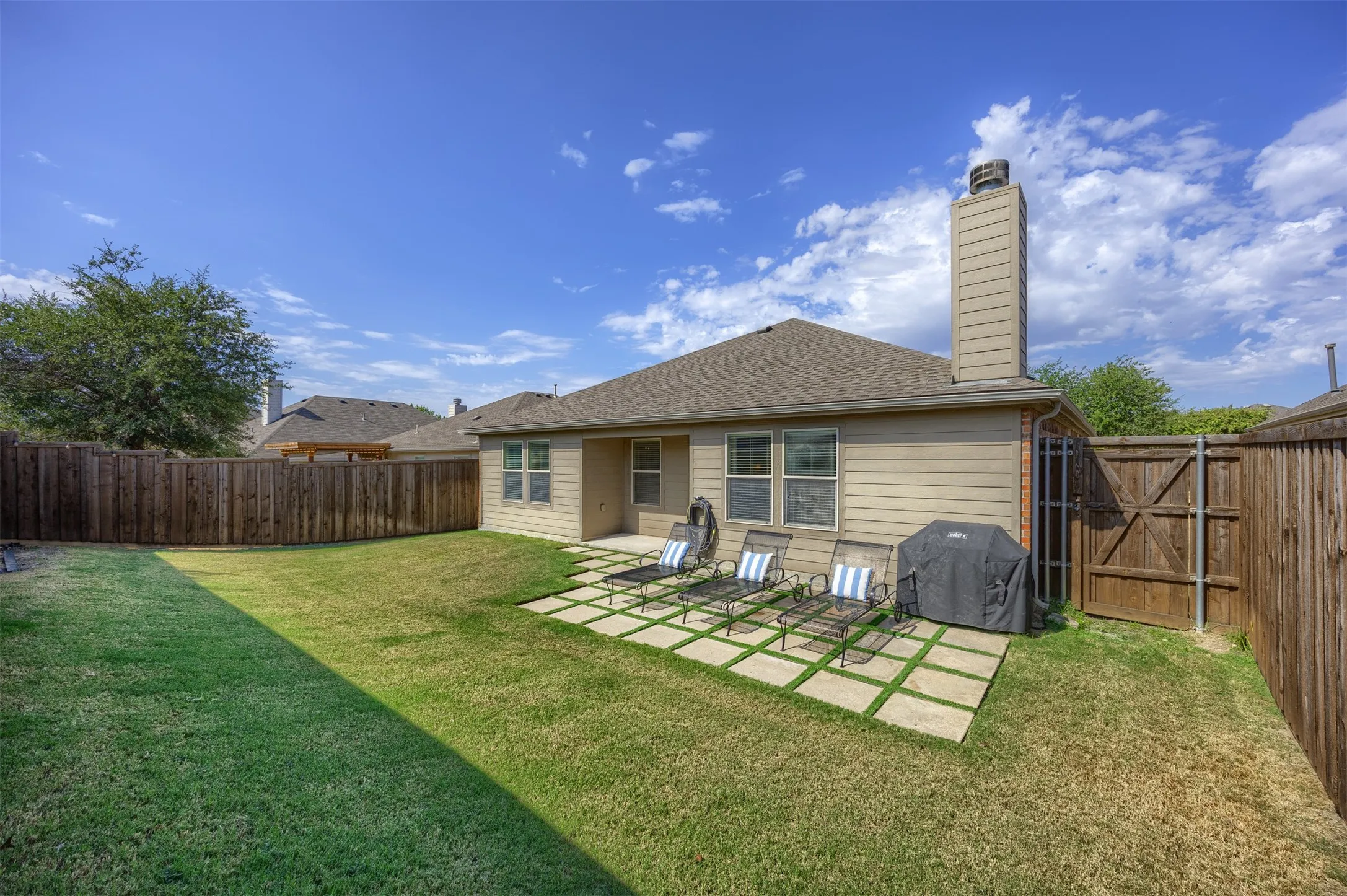 Single Family Residence For Sale in Collin County , 2536 Shooting Star Drive, Mc Kinney, Texas 75071, 3 Bedroom, 2 Bathroom, 2 Garage spaces, 1,873 Sqft, built in 2010, mls#21378800, Real Estate Agent in Mc Kinney, Homes For Sale in Collin county, Homes For Sale in Mc Kinney, Realtor in Mc Kinney Texas, Real Estate Brokerage Independent Realty Texas, Luminita Cordes Realtor