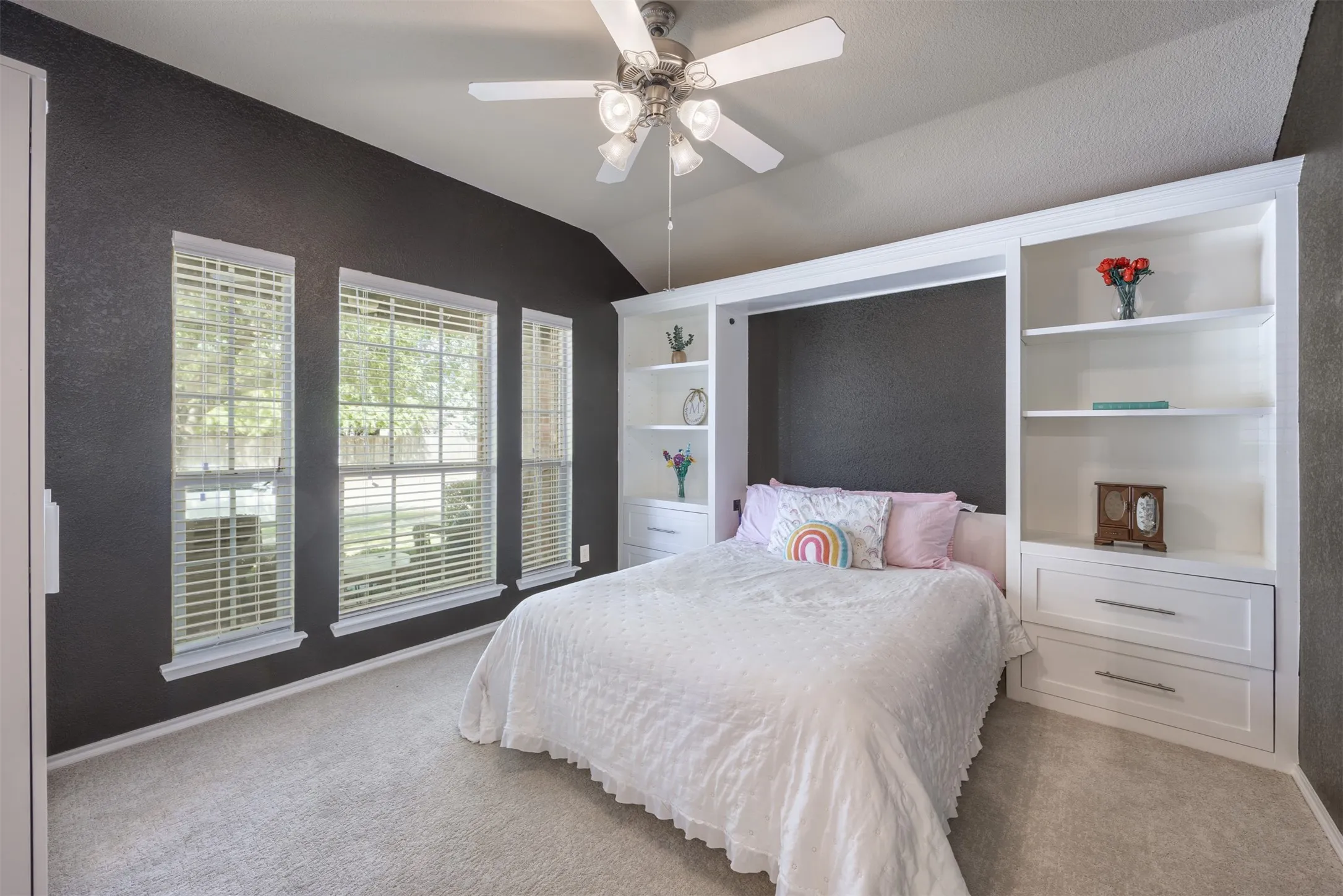 Single Family Residence For Sale in Collin County , 2536 Shooting Star Drive, Mc Kinney, Texas 75071, 3 Bedroom, 2 Bathroom, 2 Garage spaces, 1,873 Sqft, built in 2010, mls#21378800, Real Estate Agent in Mc Kinney, Homes For Sale in Collin county, Homes For Sale in Mc Kinney, Realtor in Mc Kinney Texas, Real Estate Brokerage Independent Realty Texas, Luminita Cordes Realtor