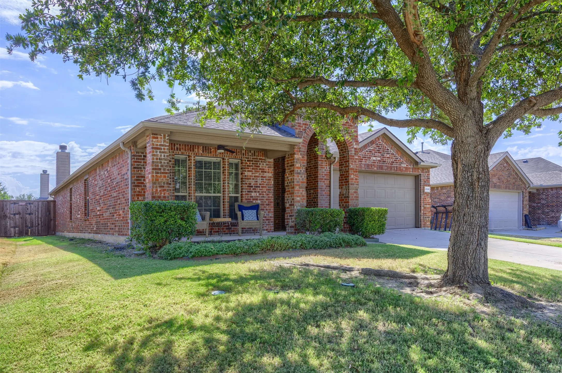 Single Family Residence For Sale in Collin County , 2536 Shooting Star Drive, Mc Kinney, Texas 75071, 3 Bedroom, 2 Bathroom, 2 Garage spaces, 1,873 Sqft, built in 2010, mls#21378800, Real Estate Agent in Mc Kinney, Homes For Sale in Collin county, Homes For Sale in Mc Kinney, Realtor in Mc Kinney Texas, Real Estate Brokerage Independent Realty Texas, Luminita Cordes Realtor