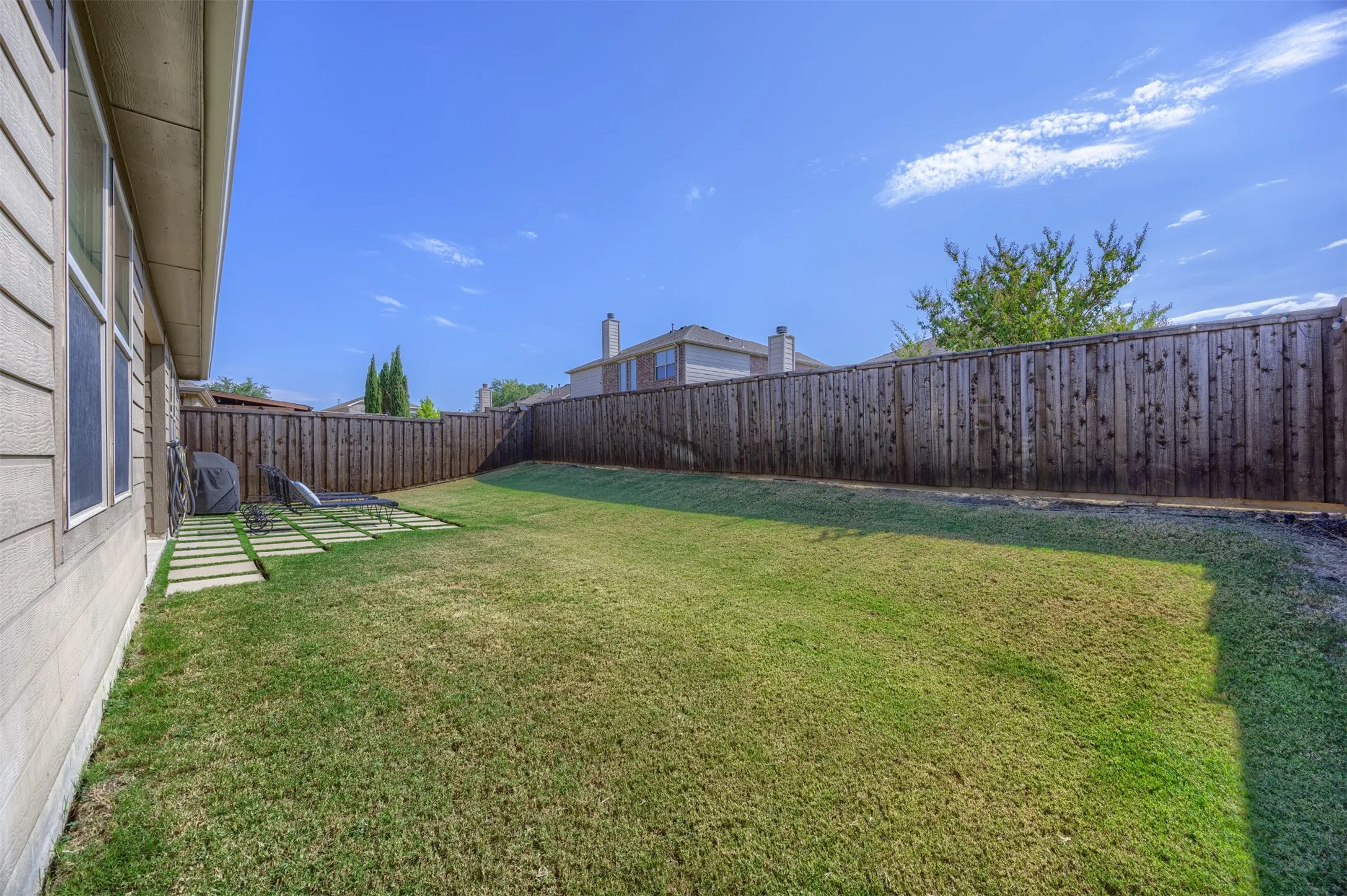 Single Family Residence For Sale in Collin County , 2536 Shooting Star Drive, Mc Kinney, Texas 75071, 3 Bedroom, 2 Bathroom, 2 Garage spaces, 1,873 Sqft, built in 2010, mls#21378800, Real Estate Agent in Mc Kinney, Homes For Sale in Collin county, Homes For Sale in Mc Kinney, Realtor in Mc Kinney Texas, Real Estate Brokerage Independent Realty Texas, Luminita Cordes Realtor