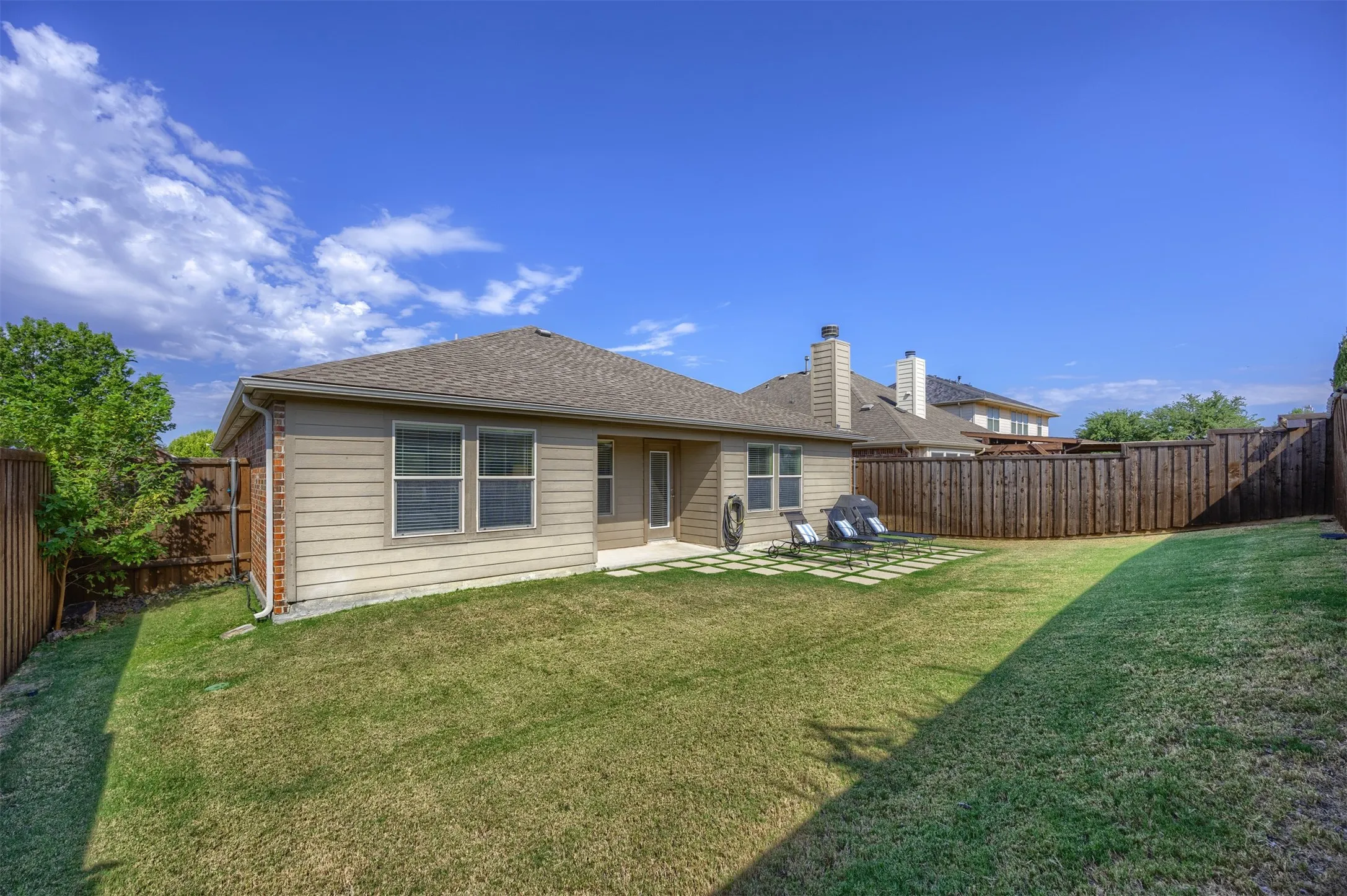 Single Family Residence For Sale in Collin County , 2536 Shooting Star Drive, Mc Kinney, Texas 75071, 3 Bedroom, 2 Bathroom, 2 Garage spaces, 1,873 Sqft, built in 2010, mls#21378800, Real Estate Agent in Mc Kinney, Homes For Sale in Collin county, Homes For Sale in Mc Kinney, Realtor in Mc Kinney Texas, Real Estate Brokerage Independent Realty Texas, Luminita Cordes Realtor