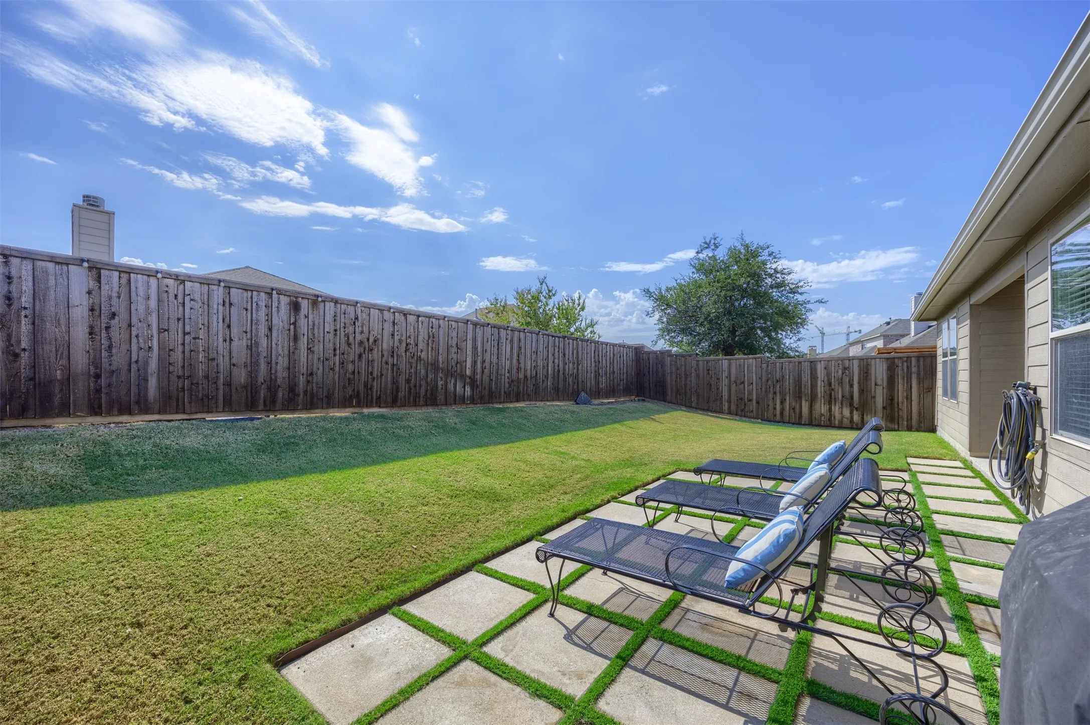 Single Family Residence For Sale in Collin County , 2536 Shooting Star Drive, Mc Kinney, Texas 75071, 3 Bedroom, 2 Bathroom, 2 Garage spaces, 1,873 Sqft, built in 2010, mls#21378800, Real Estate Agent in Mc Kinney, Homes For Sale in Collin county, Homes For Sale in Mc Kinney, Realtor in Mc Kinney Texas, Real Estate Brokerage Independent Realty Texas, Luminita Cordes Realtor