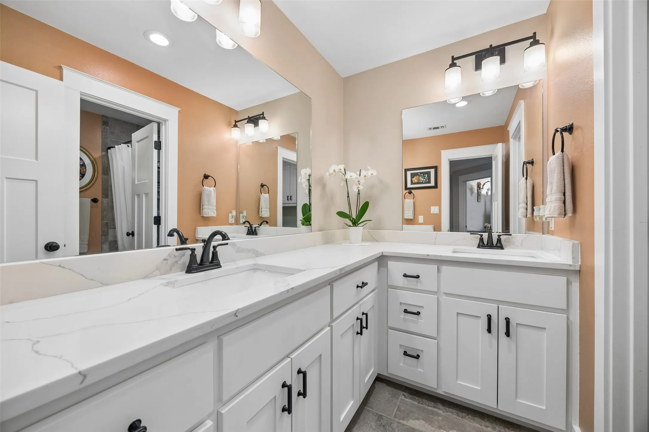Single Family Residence For Sale in Grayson County , 101 Prairie Meadow Lane, Pottsboro, Texas 75076, 4 Bedroom, 2 Bathroom, 2 Garage spaces, 2,011 Sqft, built in 2019, mls#21385974, Real Estate Agent in Pottsboro, Homes For Sale in Grayson county, Homes For Sale in Pottsboro, Realtor in Pottsboro Texas, Real Estate Brokerage Independent Realty Texas, Luminita Cordes Realtor