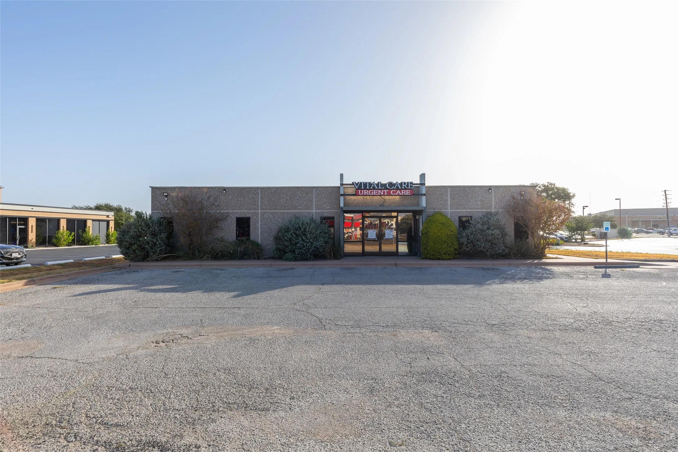 Office For Rent in Taylor County , 4009 Ridgemont Drive, Abilene, Texas 79606, 0, 0, Garage spaces, 0 Sqft, built in 1984, mls#21387161, Real Estate Agent in Abilene, Homes For Rent in Taylor county, Homes For Rent in Abilene, Realtor in Abilene Texas, Real Estate Brokerage Independent Realty Texas, Luminita Cordes Realtor