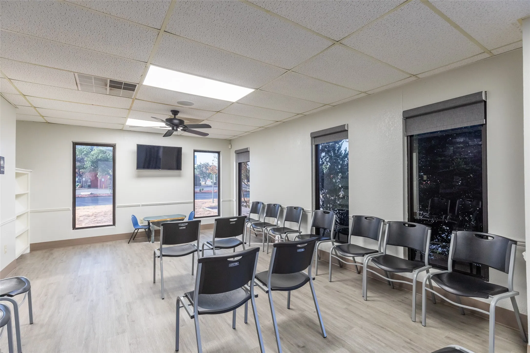 Office For Rent in Taylor County , 4009 Ridgemont Drive, Abilene, Texas 79606, 0, 0, Garage spaces, 0 Sqft, built in 1984, mls#21387161, Real Estate Agent in Abilene, Homes For Rent in Taylor county, Homes For Rent in Abilene, Realtor in Abilene Texas, Real Estate Brokerage Independent Realty Texas, Luminita Cordes Realtor