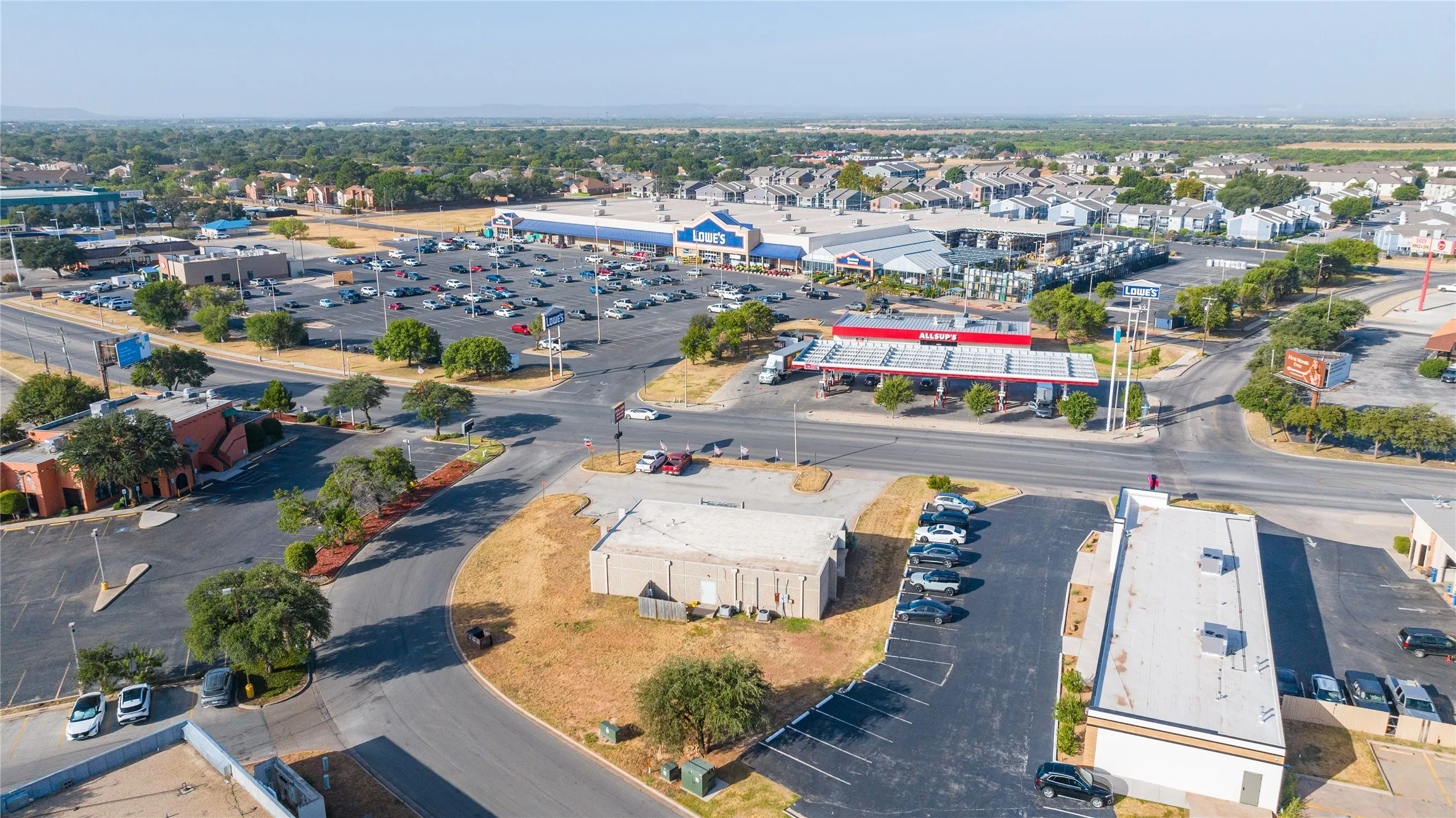 Office For Rent in Taylor County , 4009 Ridgemont Drive, Abilene, Texas 79606, 0, 0, Garage spaces, 0 Sqft, built in 1984, mls#21387161, Real Estate Agent in Abilene, Homes For Rent in Taylor county, Homes For Rent in Abilene, Realtor in Abilene Texas, Real Estate Brokerage Independent Realty Texas, Luminita Cordes Realtor