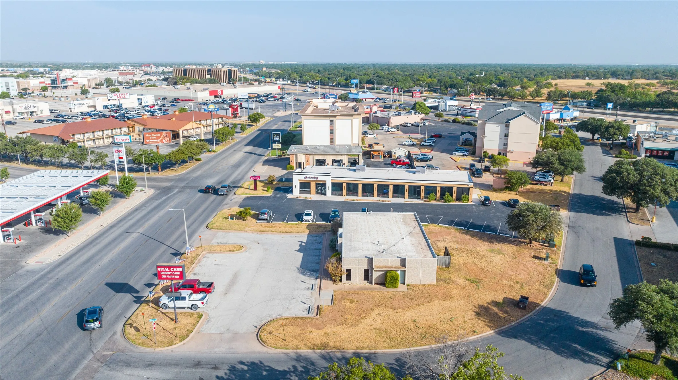 Office For Rent in Taylor County , 4009 Ridgemont Drive, Abilene, Texas 79606, 0, 0, Garage spaces, 0 Sqft, built in 1984, mls#21387161, Real Estate Agent in Abilene, Homes For Rent in Taylor county, Homes For Rent in Abilene, Realtor in Abilene Texas, Real Estate Brokerage Independent Realty Texas, Luminita Cordes Realtor