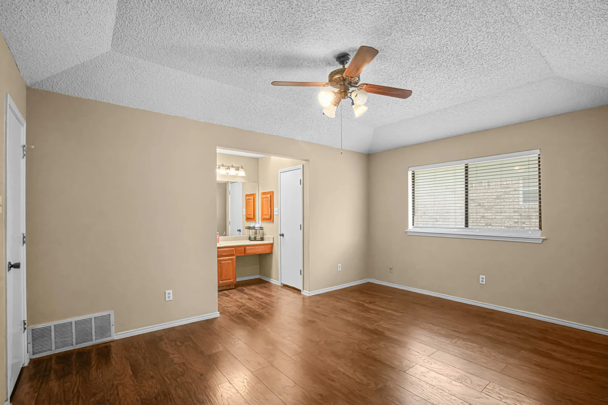 Door opens into walk-in closet 2
