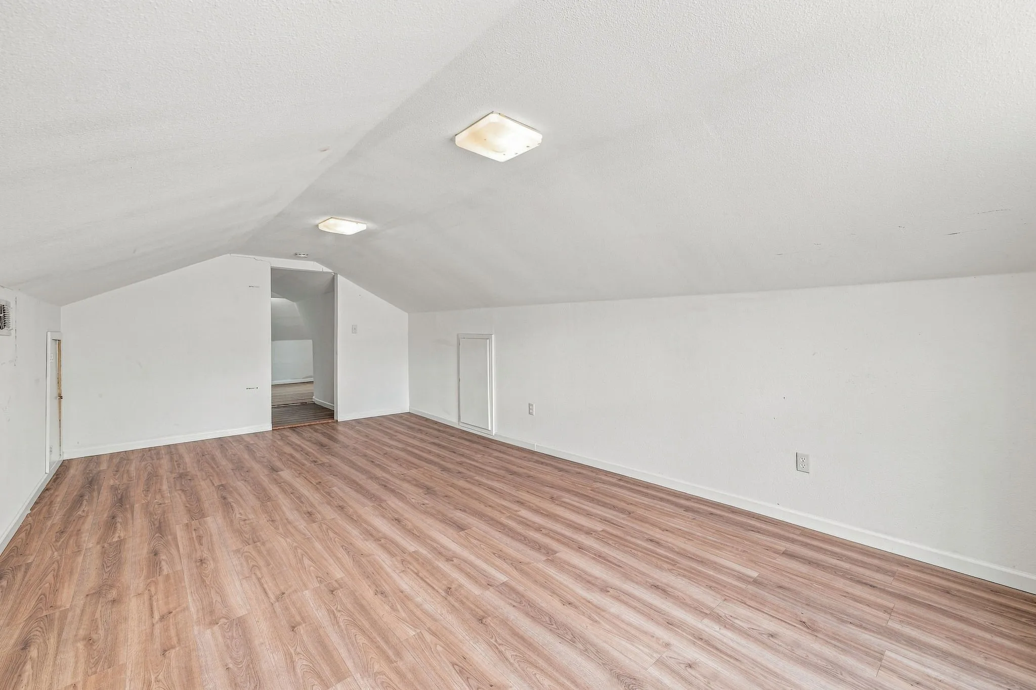Single Family Residence For Rent in Somervell County , 2771 S Fm 200, Nemo, Texas 76070, 3 Bedroom, 2 Bathroom, 2 Garage spaces, 2,511 Sqft, built in 1969, mls#21388039, Real Estate Agent in Nemo, Homes For Rent in Somervell county, Homes For Rent in Nemo, Realtor in Nemo Texas, Real Estate Brokerage Independent Realty Texas, Luminita Cordes Realtor