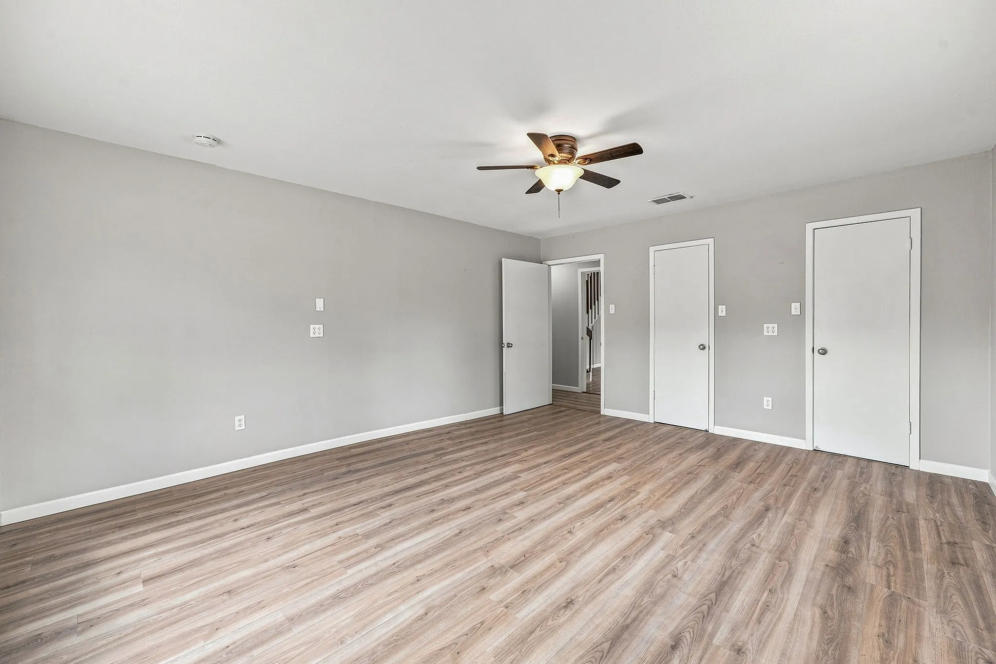 Single Family Residence For Rent in Somervell County , 2771 S Fm 200, Nemo, Texas 76070, 3 Bedroom, 2 Bathroom, 2 Garage spaces, 2,511 Sqft, built in 1969, mls#21388039, Real Estate Agent in Nemo, Homes For Rent in Somervell county, Homes For Rent in Nemo, Realtor in Nemo Texas, Real Estate Brokerage Independent Realty Texas, Luminita Cordes Realtor