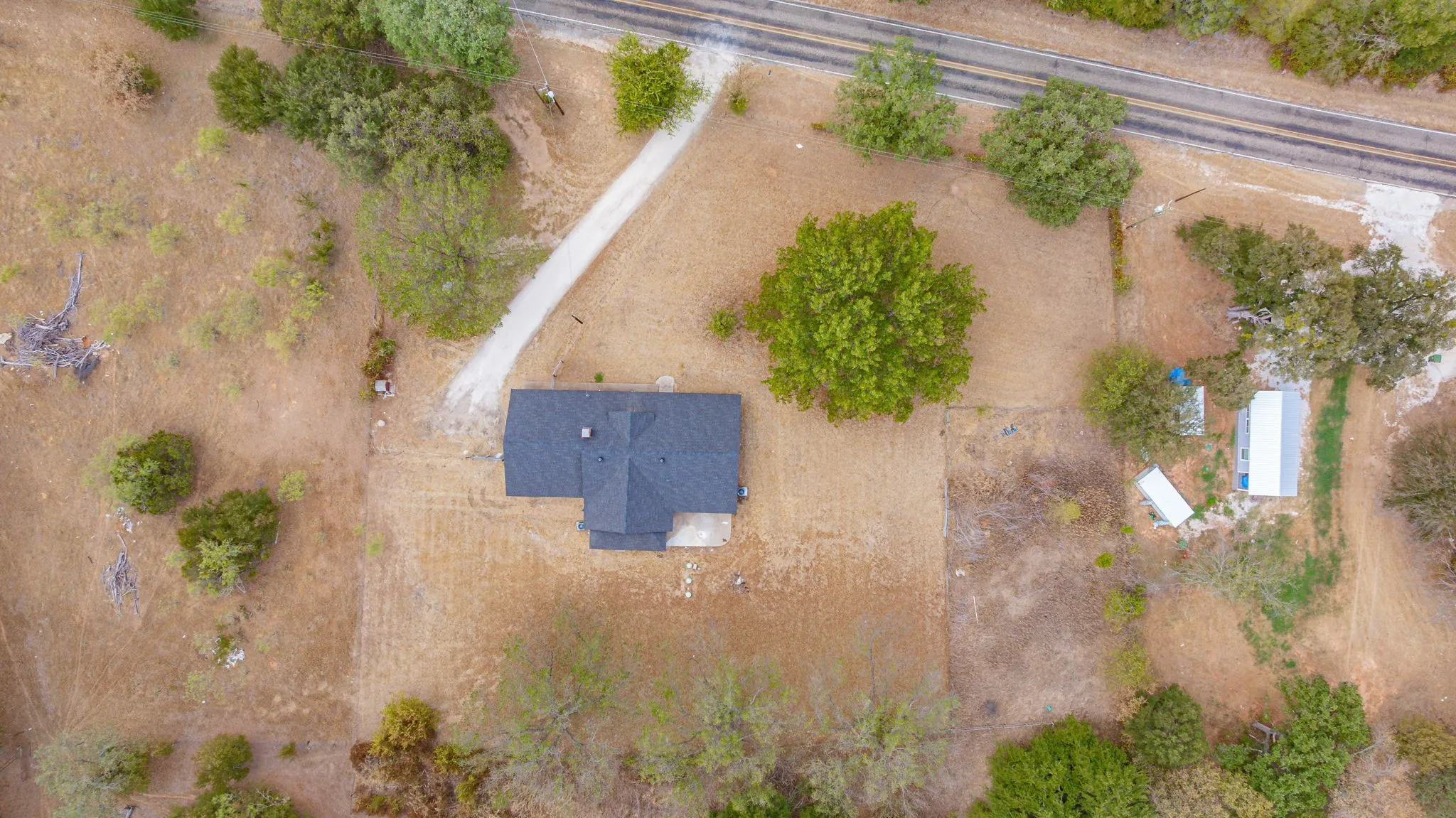Single Family Residence For Rent in Somervell County , 2771 S Fm 200, Nemo, Texas 76070, 3 Bedroom, 2 Bathroom, 2 Garage spaces, 2,511 Sqft, built in 1969, mls#21388039, Real Estate Agent in Nemo, Homes For Rent in Somervell county, Homes For Rent in Nemo, Realtor in Nemo Texas, Real Estate Brokerage Independent Realty Texas, Luminita Cordes Realtor