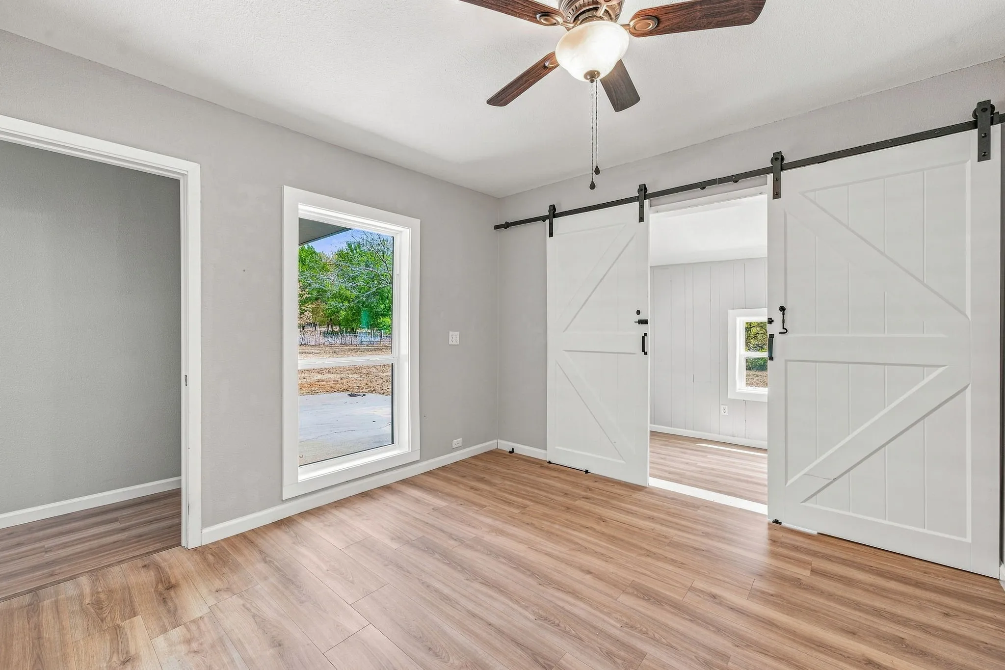 Single Family Residence For Rent in Somervell County , 2771 S Fm 200, Nemo, Texas 76070, 3 Bedroom, 2 Bathroom, 2 Garage spaces, 2,511 Sqft, built in 1969, mls#21388039, Real Estate Agent in Nemo, Homes For Rent in Somervell county, Homes For Rent in Nemo, Realtor in Nemo Texas, Real Estate Brokerage Independent Realty Texas, Luminita Cordes Realtor
