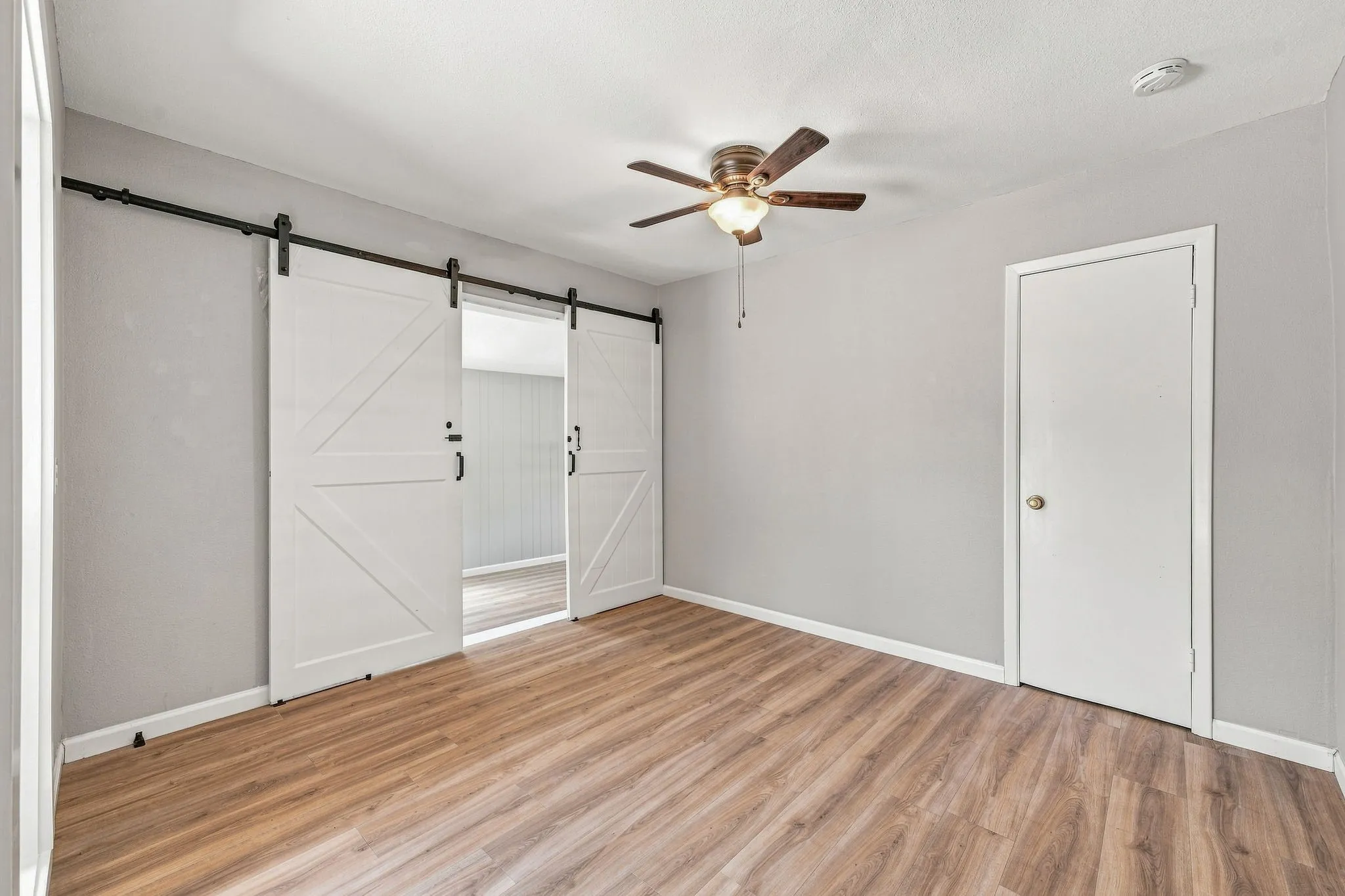 Single Family Residence For Rent in Somervell County , 2771 S Fm 200, Nemo, Texas 76070, 3 Bedroom, 2 Bathroom, 2 Garage spaces, 2,511 Sqft, built in 1969, mls#21388039, Real Estate Agent in Nemo, Homes For Rent in Somervell county, Homes For Rent in Nemo, Realtor in Nemo Texas, Real Estate Brokerage Independent Realty Texas, Luminita Cordes Realtor