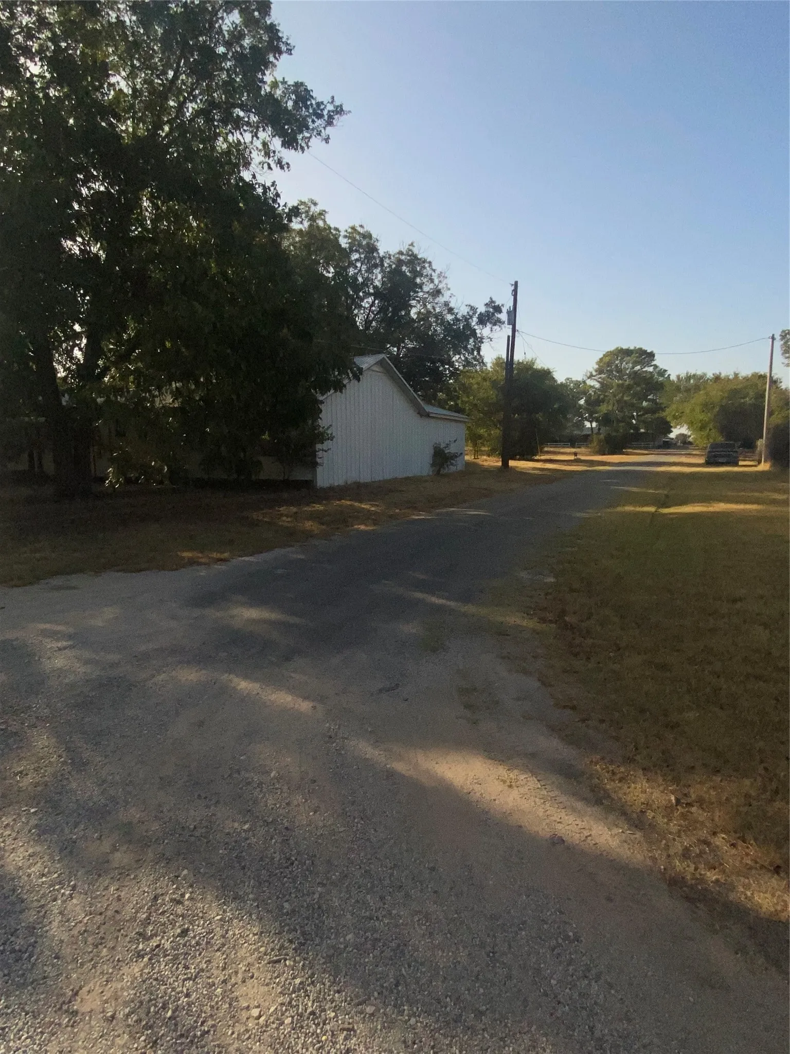 Single Family Residence For Sale in Callahan County , 600 2nd Street, Cross Plains, Texas 76443, 3 Bedroom, 2 Bathroom, Garage spaces, 2,424 Sqft, built in 1930, mls#21387992, Real Estate Agent in Cross Plains, Homes For Sale in Callahan county, Homes For Sale in Cross Plains, Realtor in Cross Plains Texas, Real Estate Brokerage Independent Realty Texas, Luminita Cordes Realtor