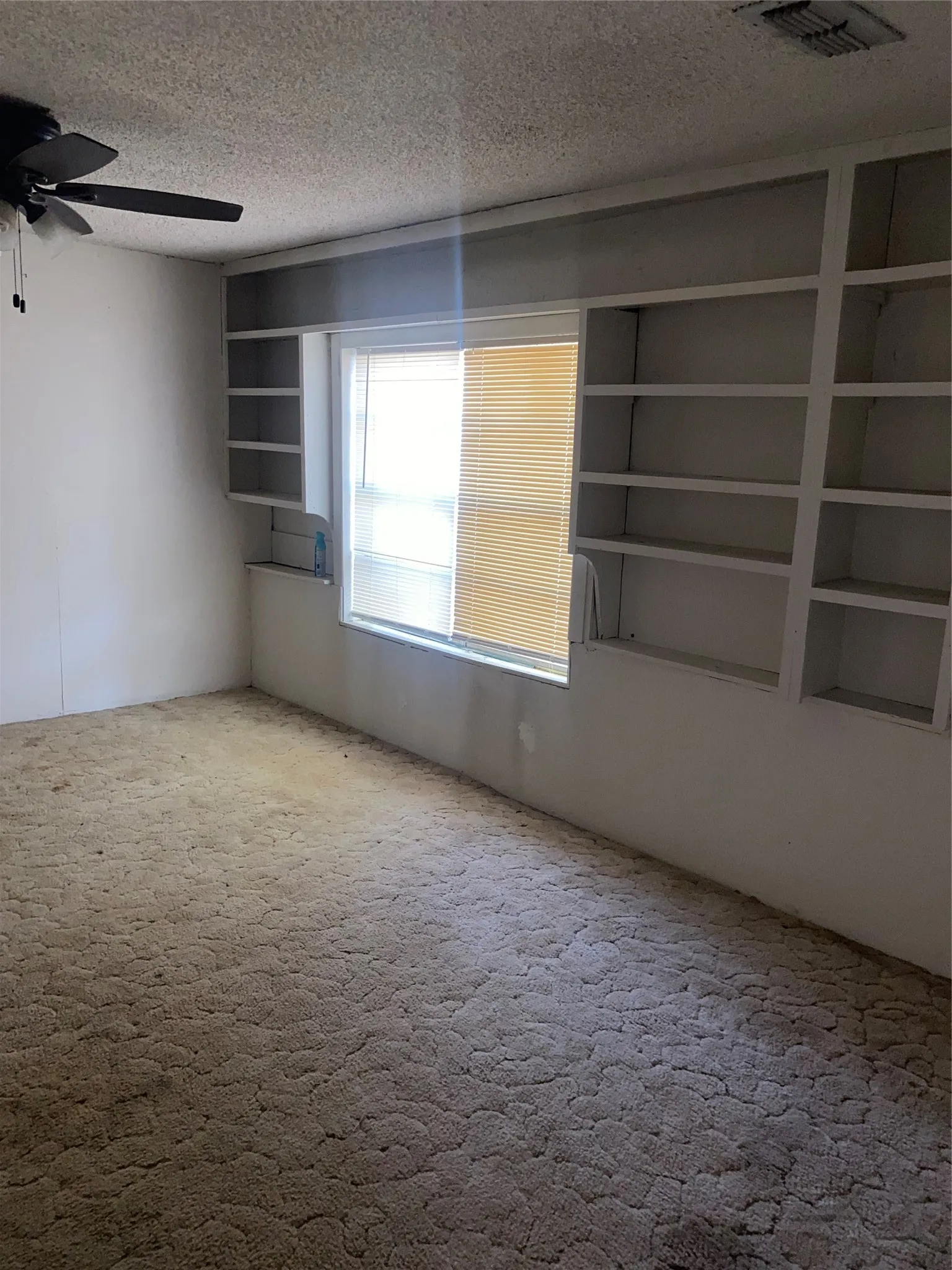 Single Family Residence For Sale in Callahan County , 600 2nd Street, Cross Plains, Texas 76443, 3 Bedroom, 2 Bathroom, Garage spaces, 2,424 Sqft, built in 1930, mls#21387992, Real Estate Agent in Cross Plains, Homes For Sale in Callahan county, Homes For Sale in Cross Plains, Realtor in Cross Plains Texas, Real Estate Brokerage Independent Realty Texas, Luminita Cordes Realtor